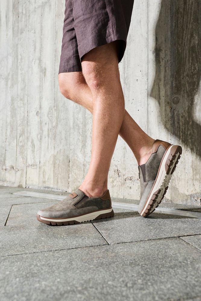 Rieker Slip-On Sneaker  Slipper, Halbschuh, Freizeitsneaker mit Kontrastbesatz