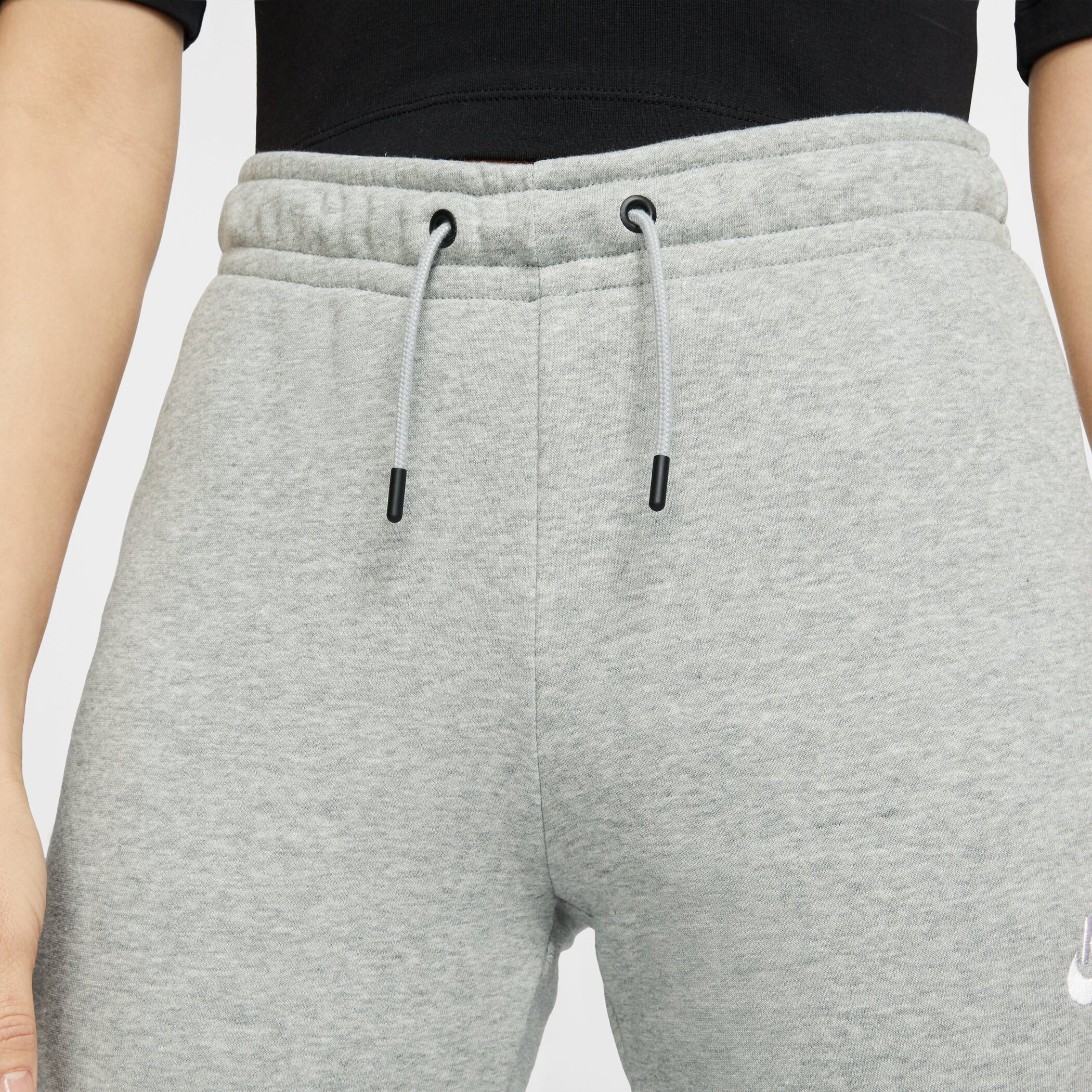 Nike Sportswear Jogginghose »ESSENTIAL WOMENS MID-RISE FLEECE PANT«
