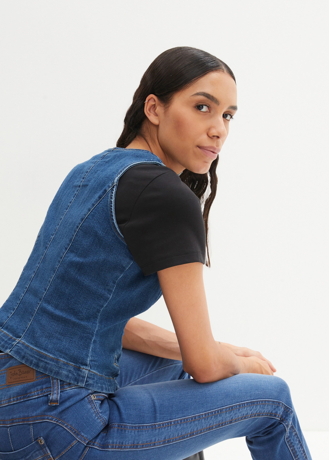 bonprix Jeansweste »Stretch-Jeansweste« tailliert, mit Knopfleiste und V-Ausschnitt