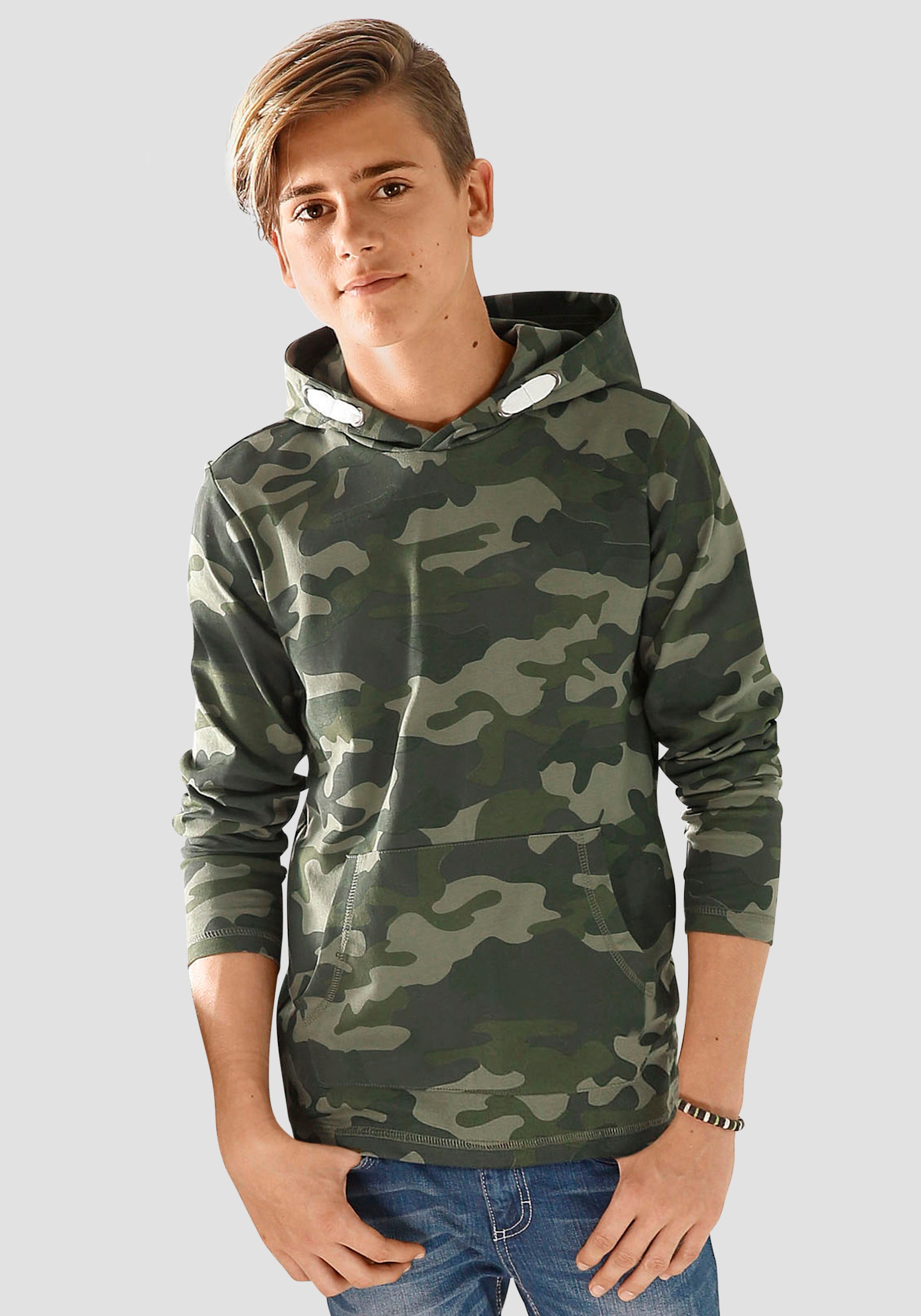 KIDSWORLD Langarmshirt, tarnfarben mit Kängurutasche