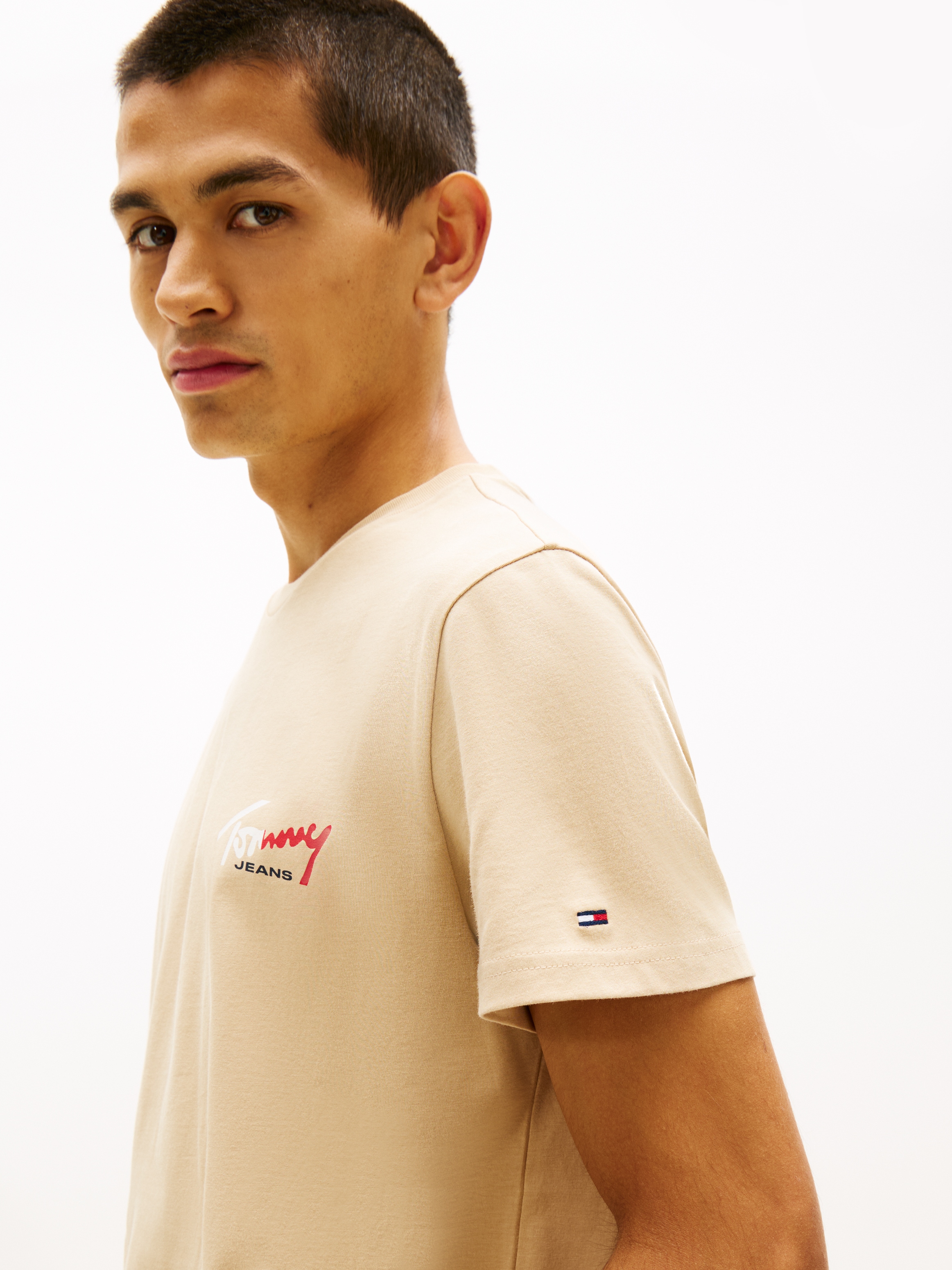 Tommy Jeans T-Shirt »TJM SLIM FIT SIGN CHEST« mit Markenprint