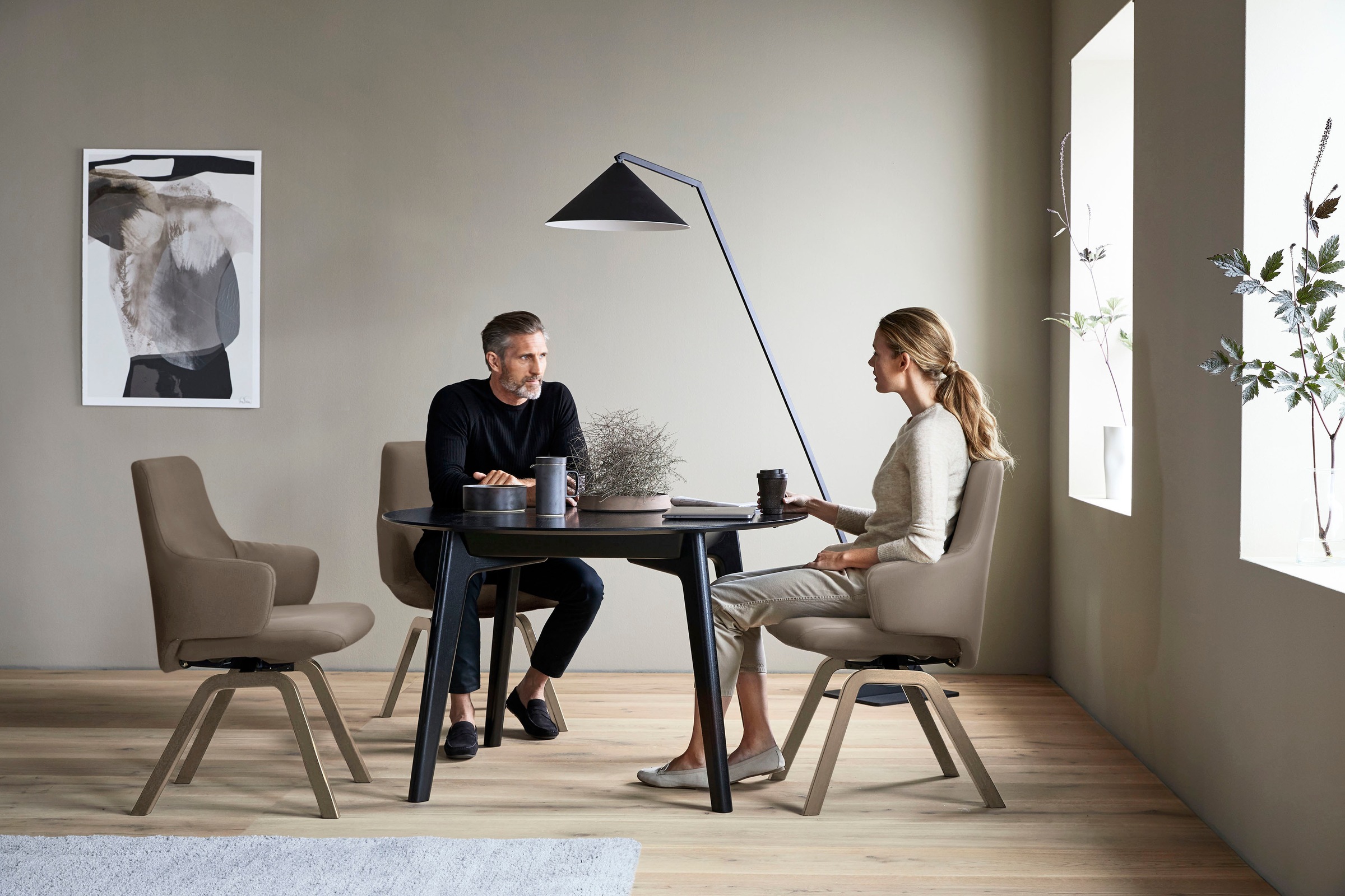 Stressless® Polsterstuhl »Laurel«, Leder BATICK, Low Back mit Armlehne, Größe L, mit schräggestellten Beinen in Eiche