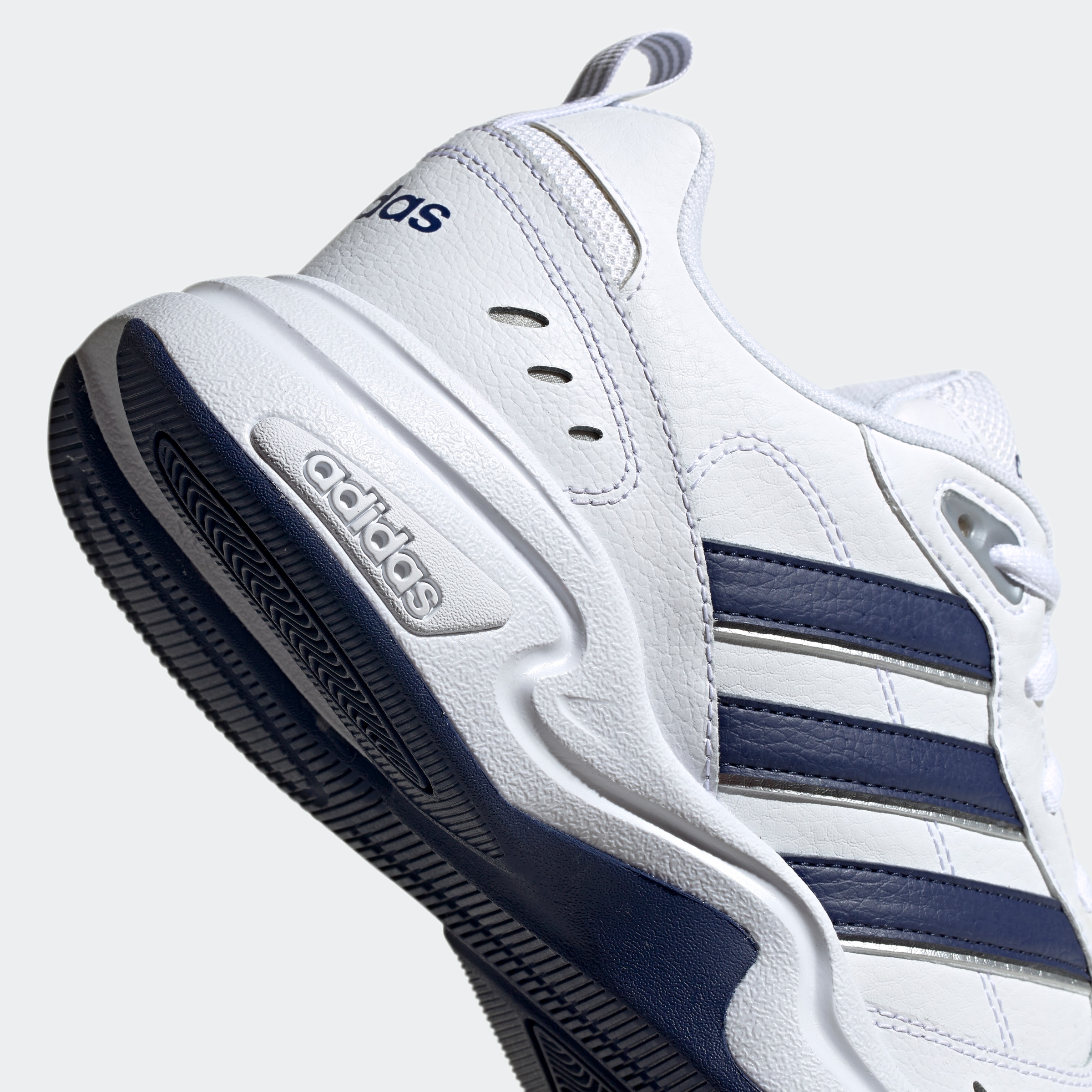 adidas Sportswear Sneaker »STRUTTER«