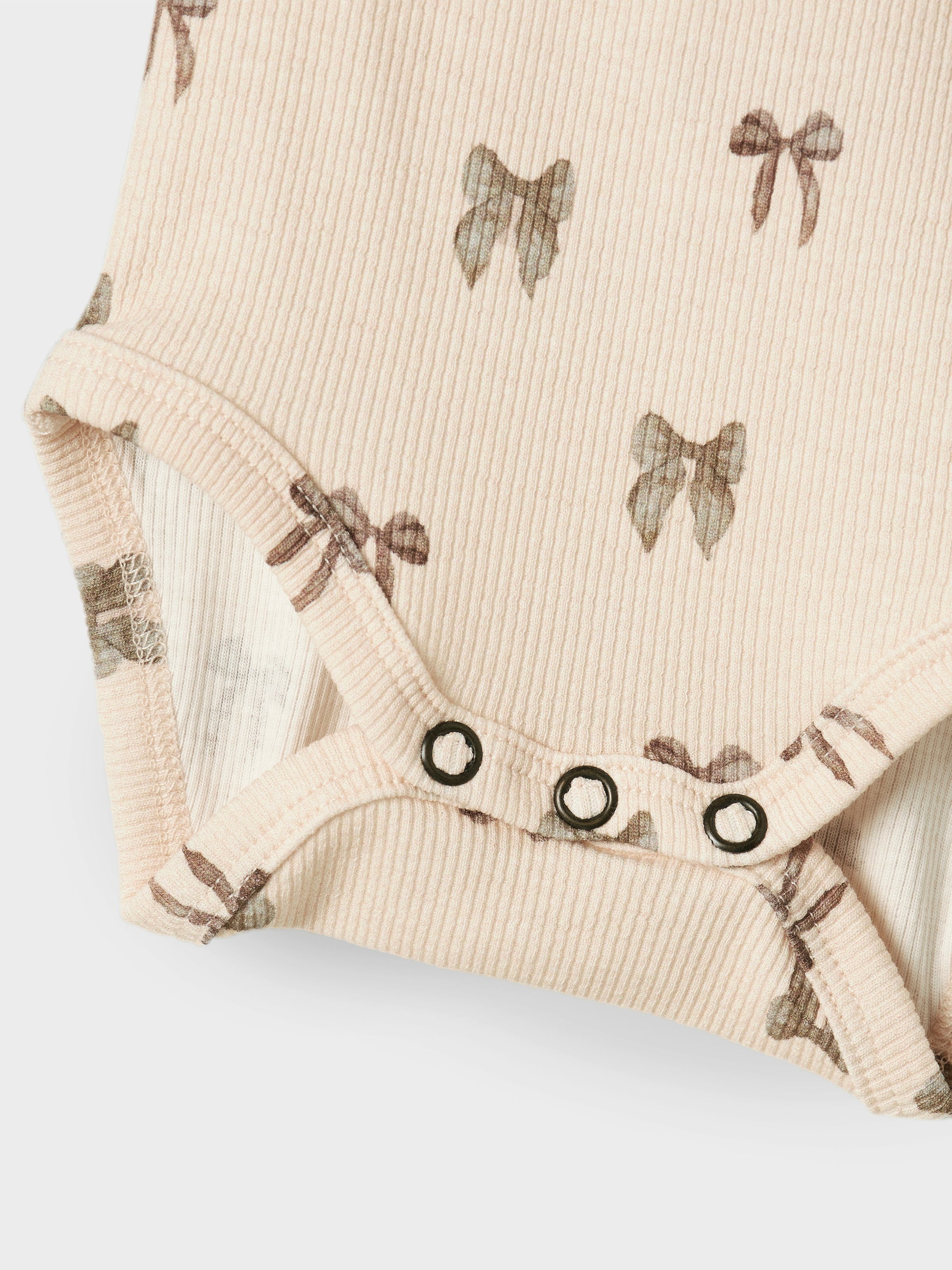 Lil' Atelier Langarmbody »NBFGAVO EKO LS SLIM BODY LIL NOOS« mit Rüschen, weiche Jerseyqualität