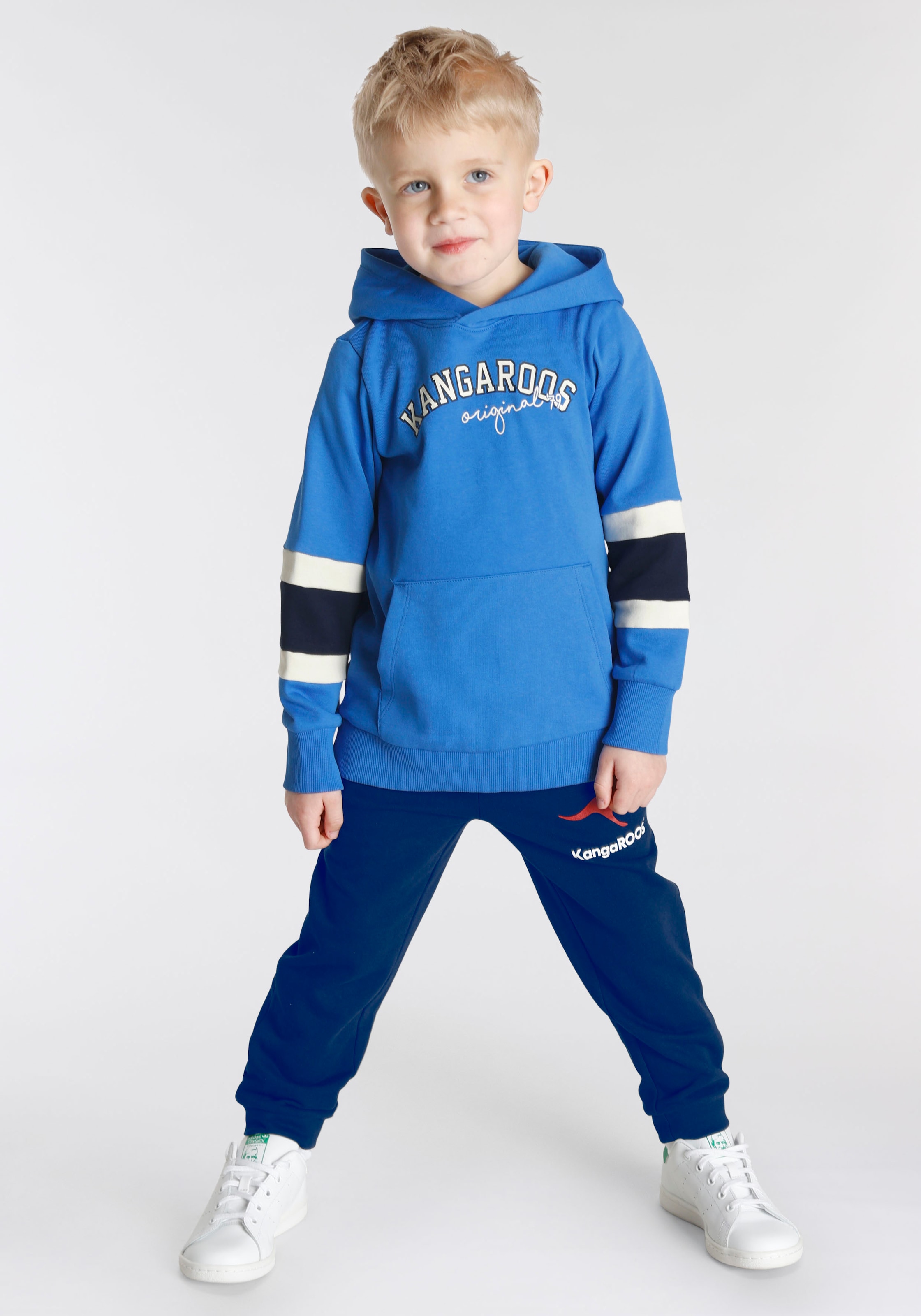 KangaROOS Kapuzensweatshirt »für kleine Jungen«, Langarm mit Rippbündchen, Basic-Passform