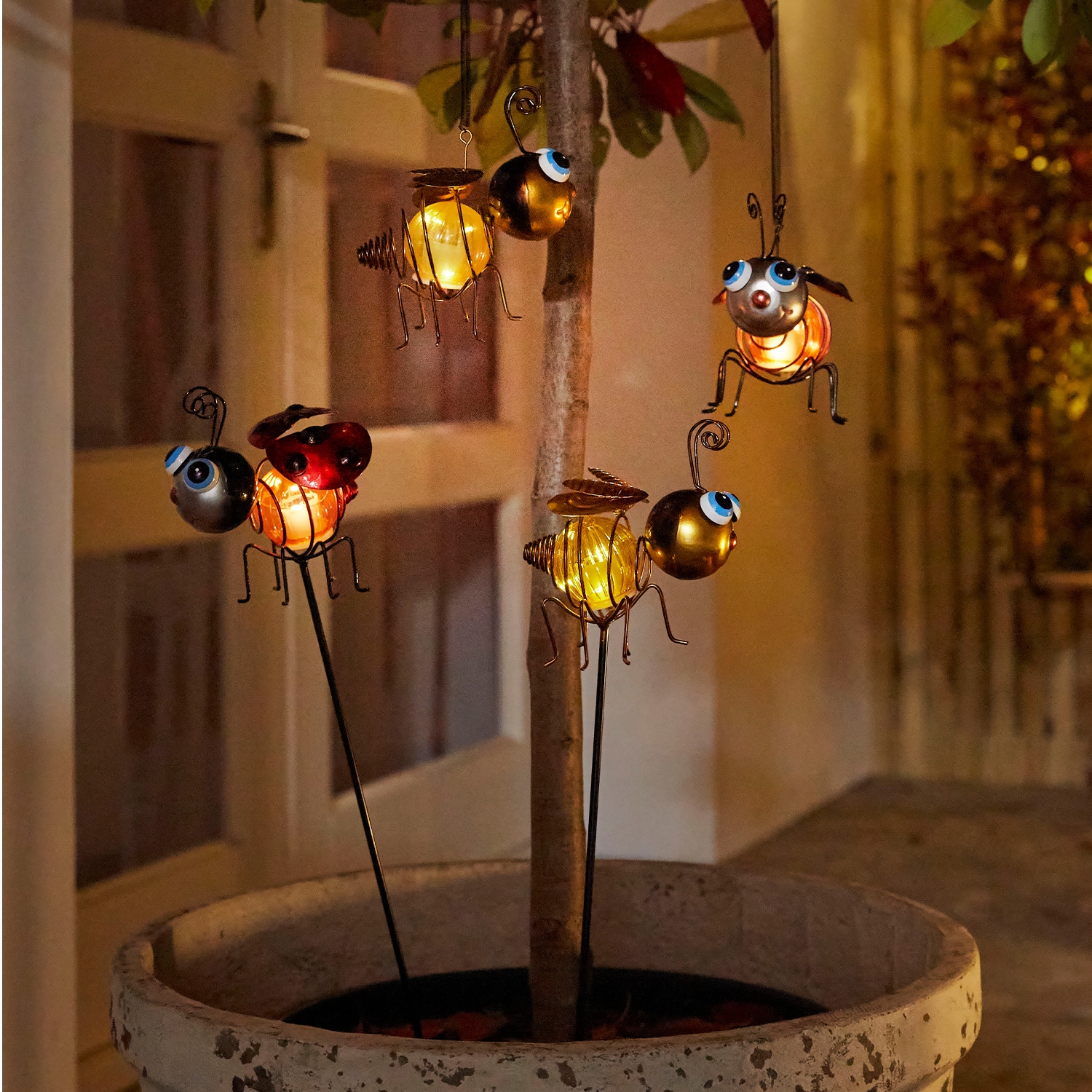LUXFORM Gartenleuchte »Solar - 1x Biene und 1x Marienkäfer - 2 Stück«, Leuchtmittel LED-Modul | LED fest integriert, Dekoratives Gartenornament