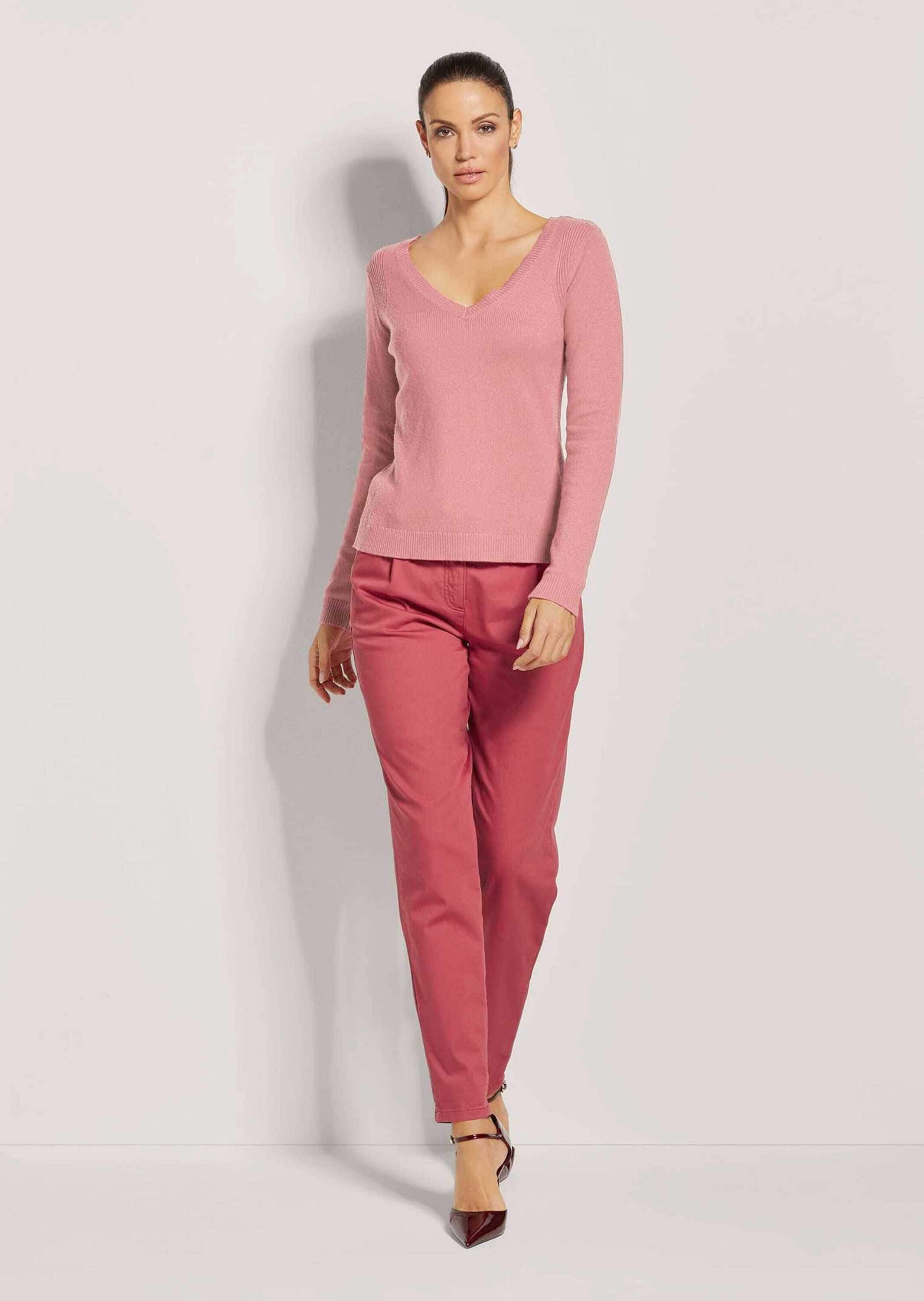 MADELEINE Longpullover »Pullover V-Pullover mit Rücken-Ausschnitt«