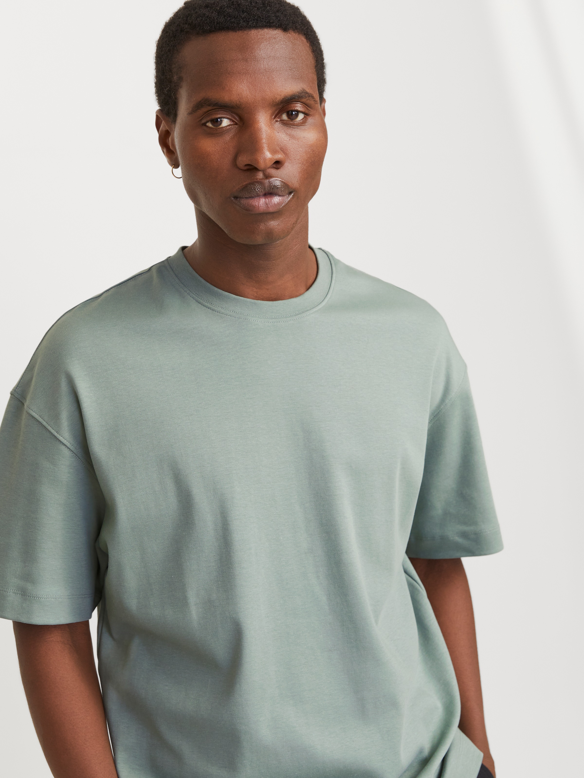 Jack & Jones Rundhalsshirt »JJEURBAN EDGE TEE SS O-NECK NOOS«, mit Rundhalsausschnitt
