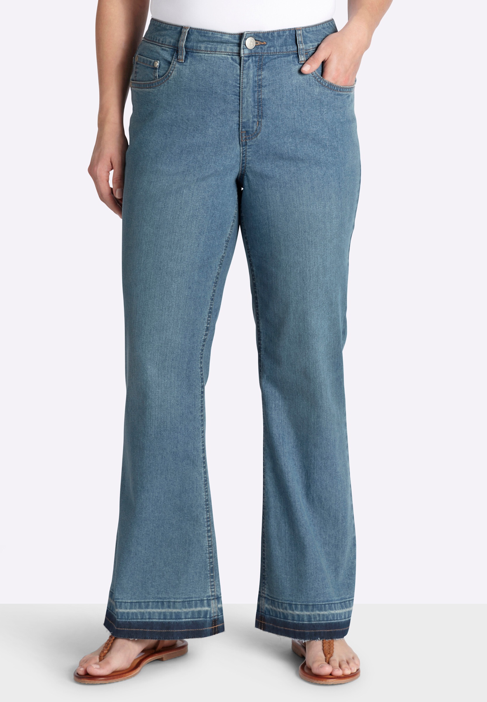 Sheego 5-Pocket-Jeans »Bootcut-Jeans Bootcut-Jeans mit Fransensaum«