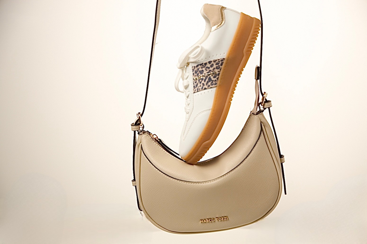 MARCO TOZZI Umhängetasche Hobo, Umhängetasche mit Logoschriftzug