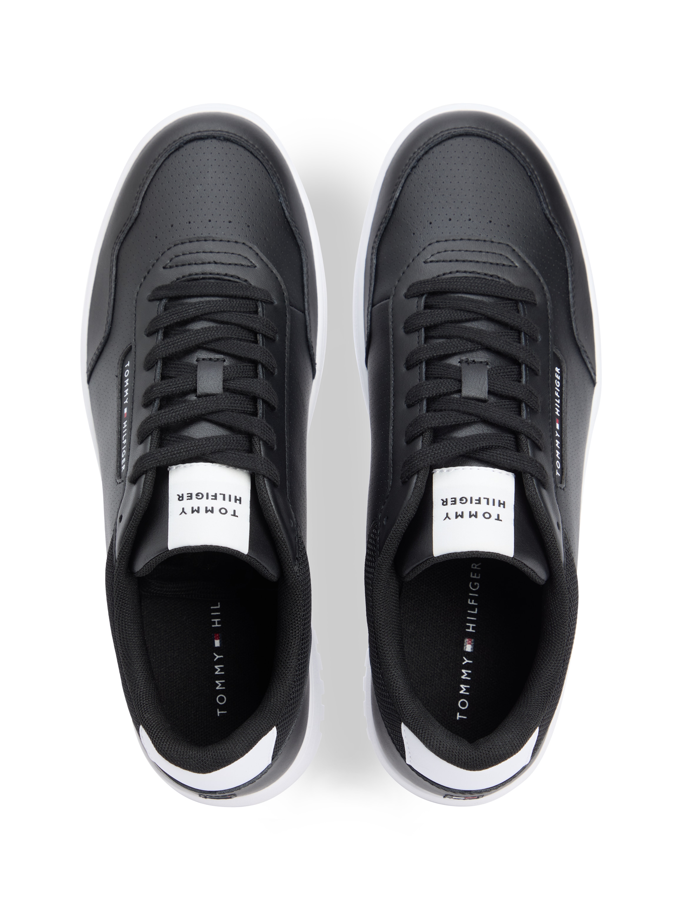Tommy Hilfiger Sneaker »BASKET CORE LITE LTH«  Freizeitschuh, Halbschuh, Schnürschuh mit Logo an der Schuhzuge