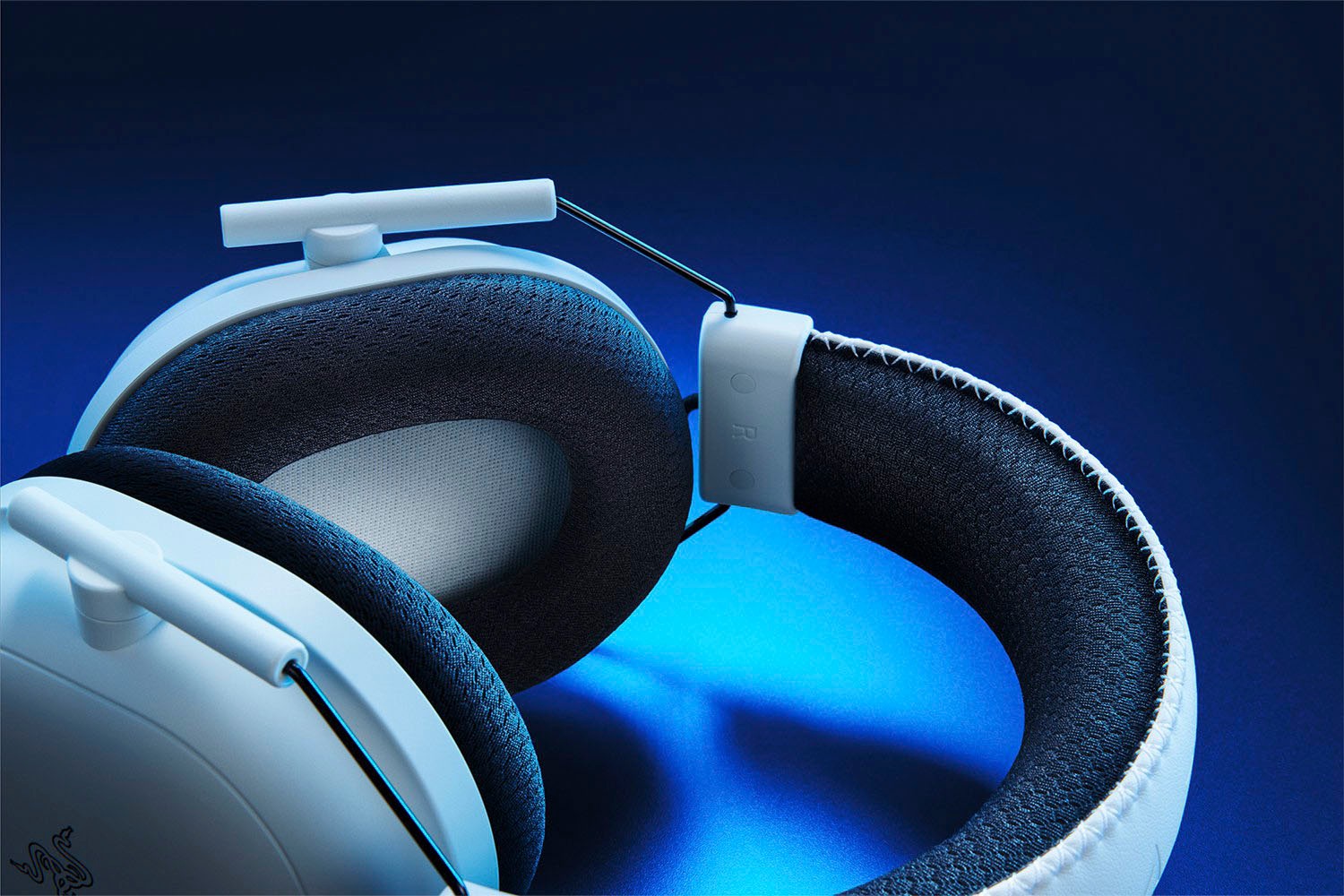 RAZER Gaming-Headset »BlackShark V2 Pro für PlayStation«, Bluetooth, Rauschunterdrückung-Mikrofon abnehmbar