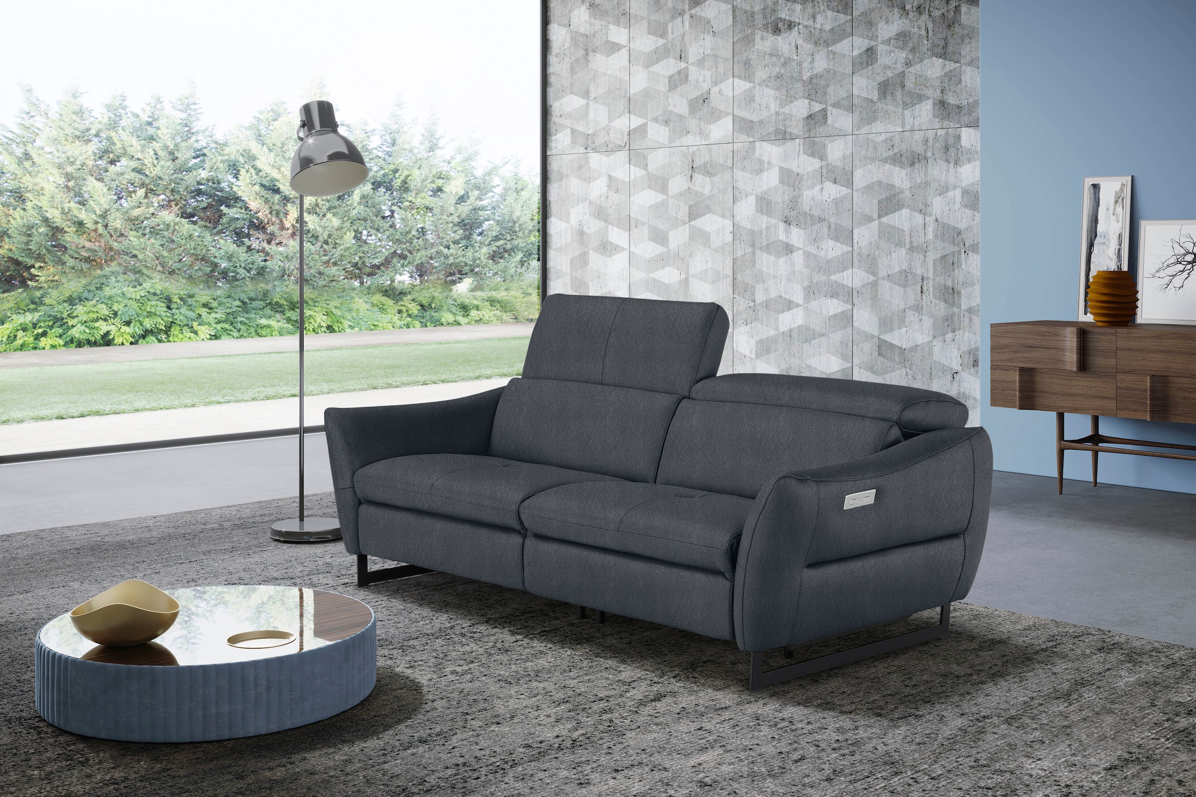 Egoitaliano 2,5-Sitzer »Dafne, elegantes Designsofa mit hohem Sitzkomfort«, mit und ohne elektrischer Relaxfunktion, Kopfteile manuell verstellbar