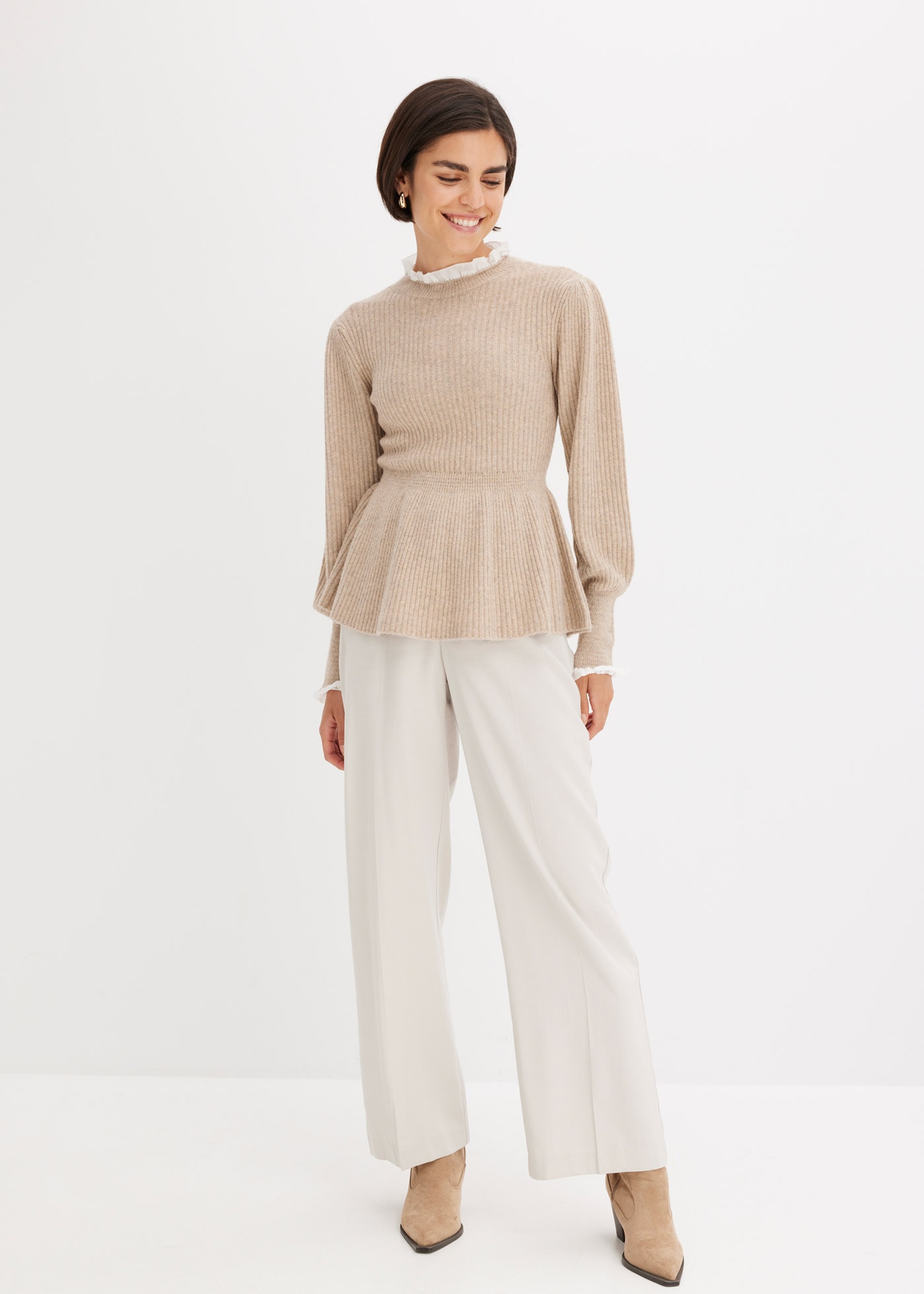 bonprix Stoffhose »Leichte Marlenehose mit Viskose«  Marlenehose, Loose Fit, weites Bein, femininer Stil