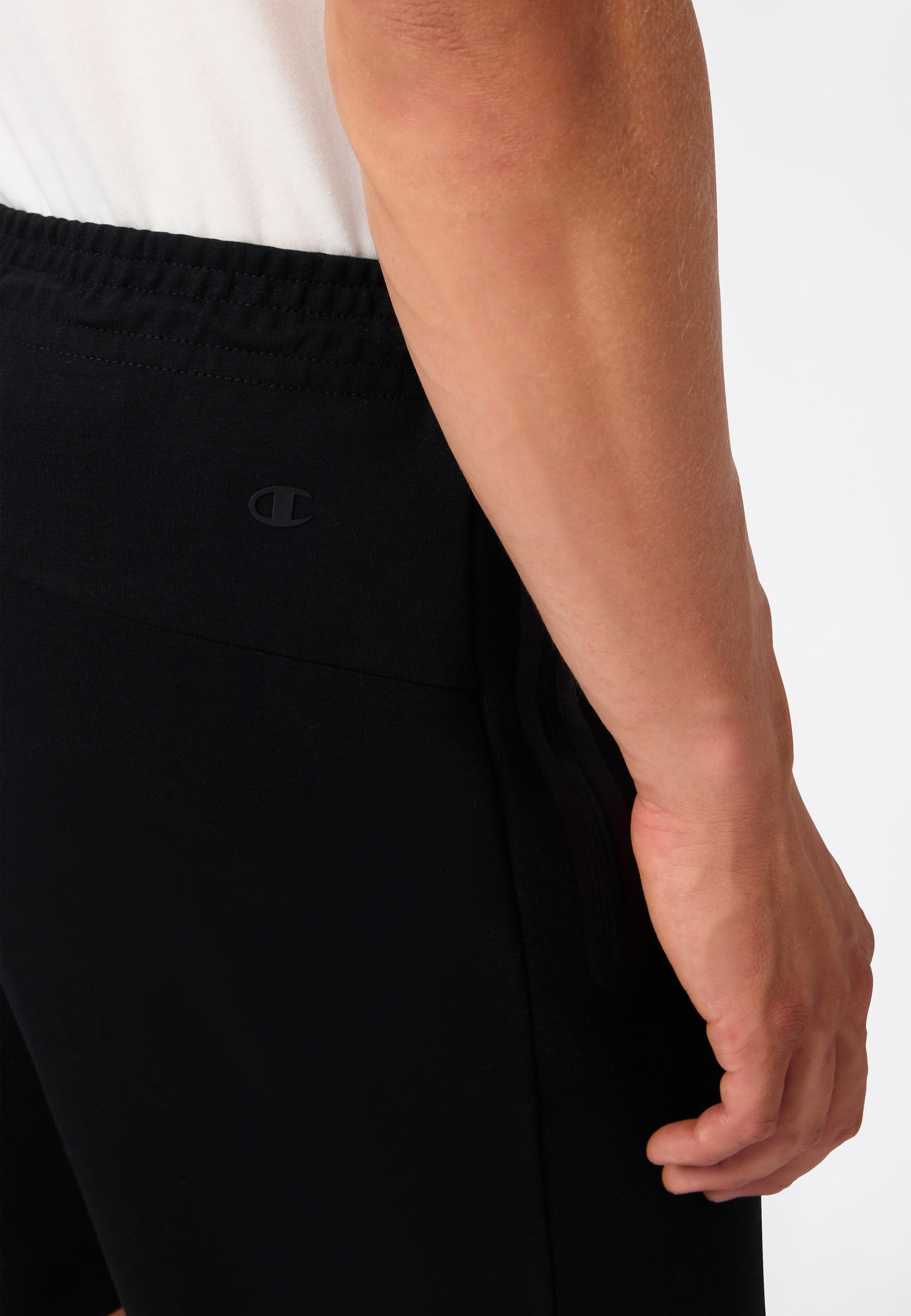 Champion Trainingsshorts »C-TECH Slim Fit Interlock Shorts«  sportlicher Stil, für Sportmode und Training