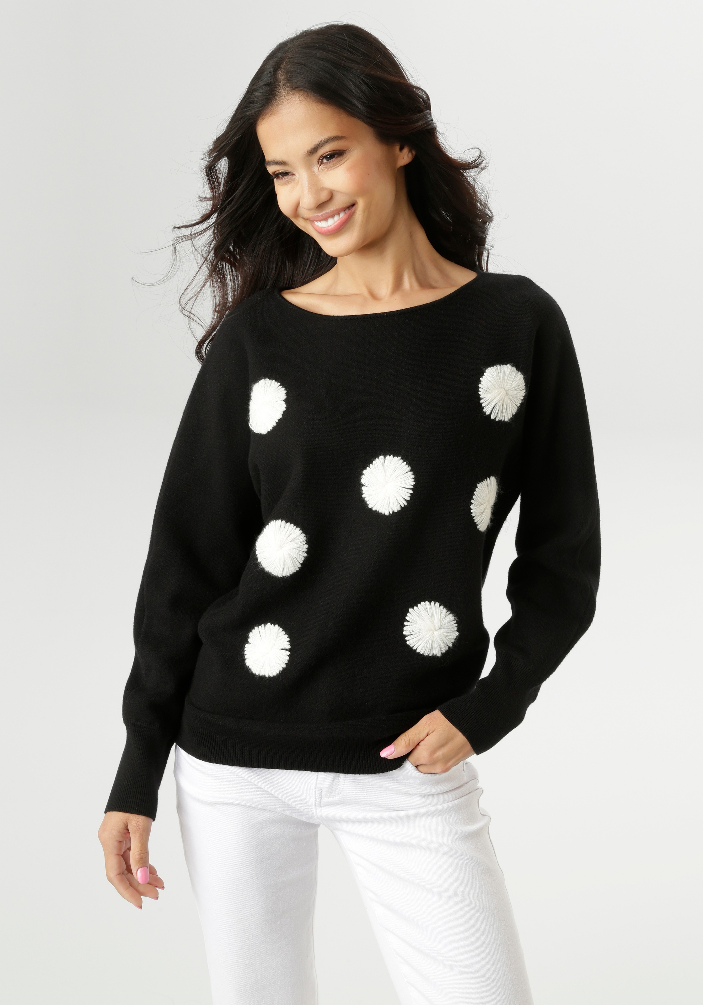 Aniston SELECTED Strickpullover, mit extravaganten, aufgestickten Punkten vorne - NEUE KOLLEKTION