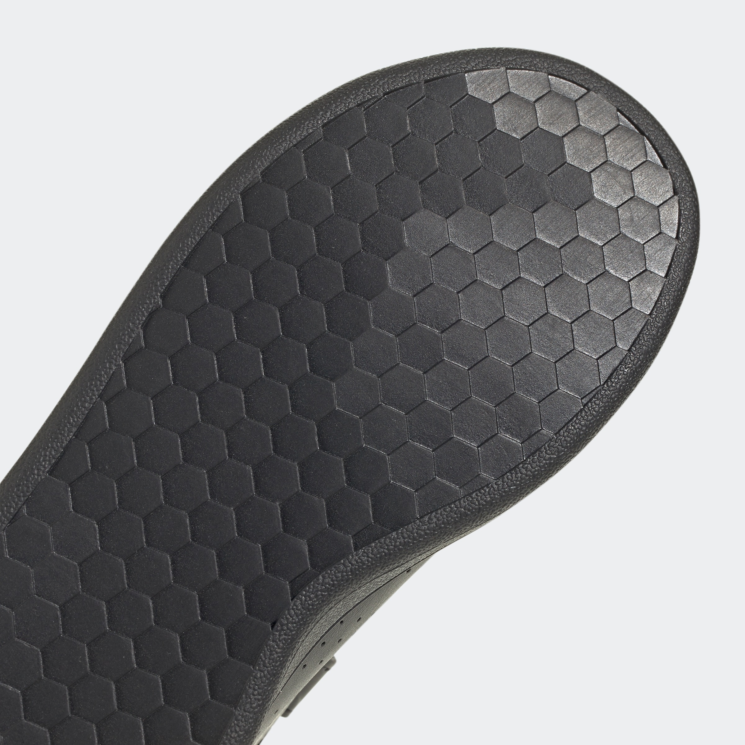adidas Sportswear Sneaker »ADVANTAGE COURT LIFESTYLE HOOK-AND-LOOP«, Design auf den Spuren des adidas Stan Smith
