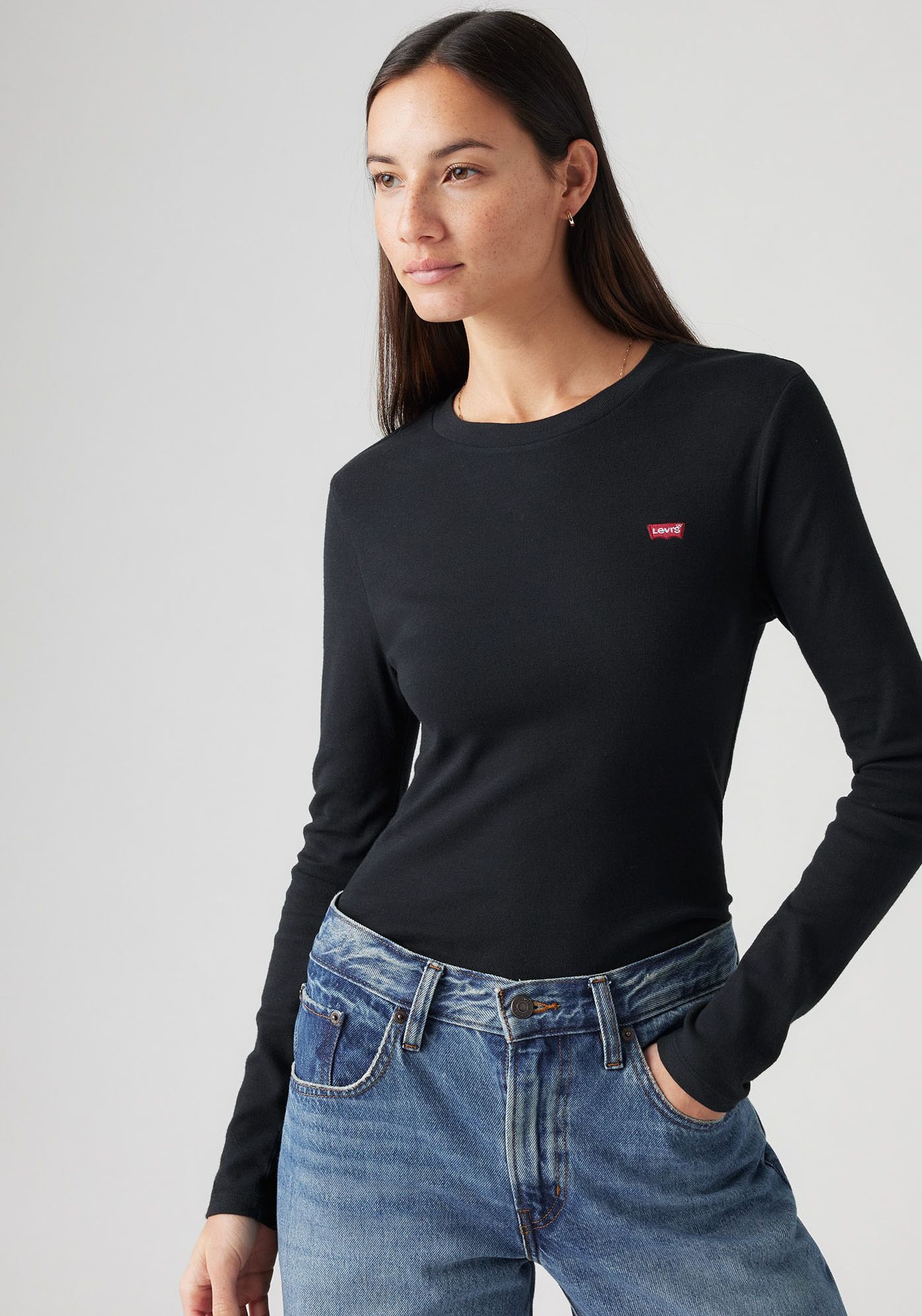 Levi's® Langarmshirt »ESSENTIAL HM LS TEE«, mit Logo Stickerei