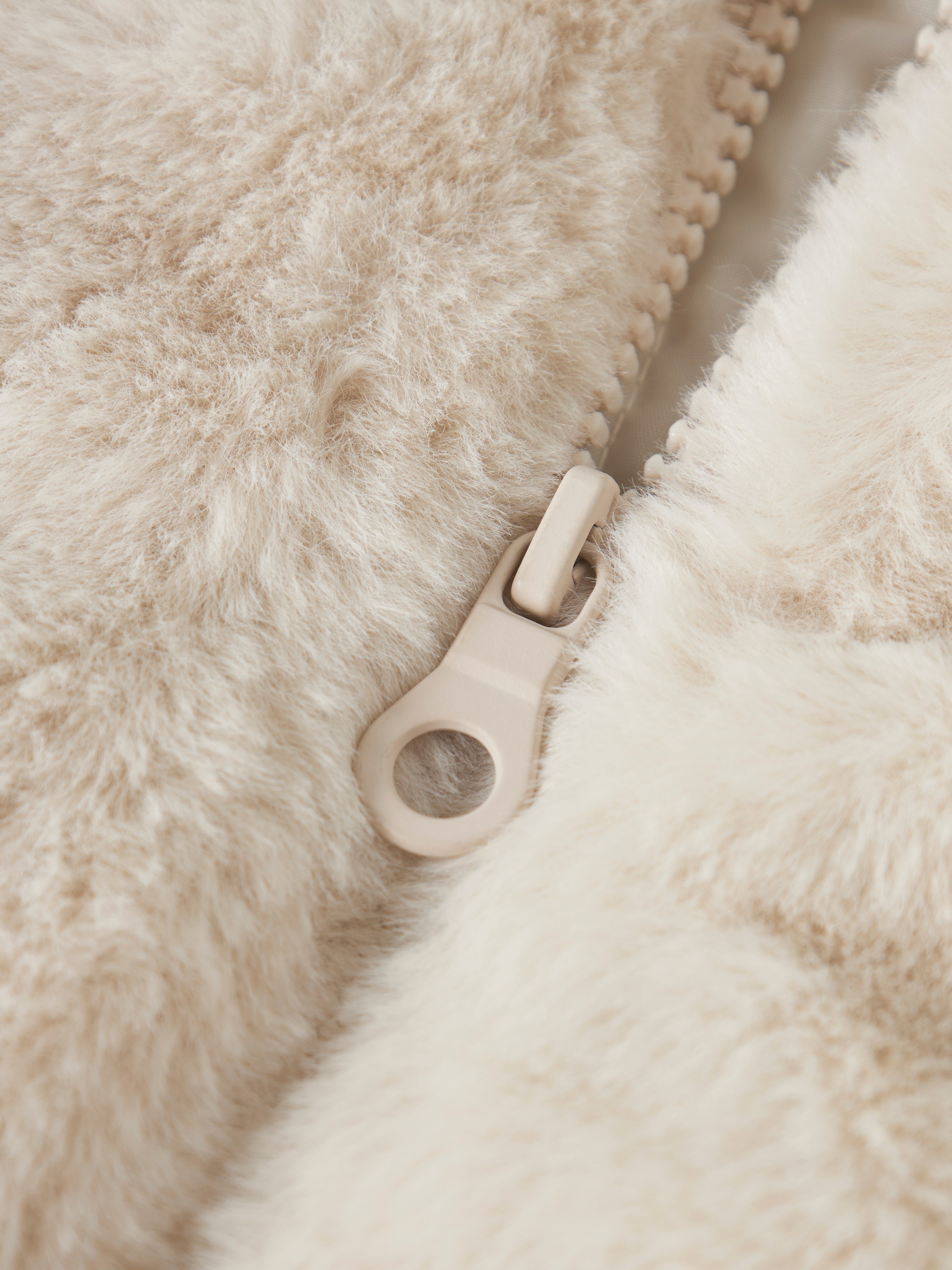 Name It Kapuzenplüschjacke »NBFMILA JACKET HOOD PB« mit Kapuze Kunstfaser