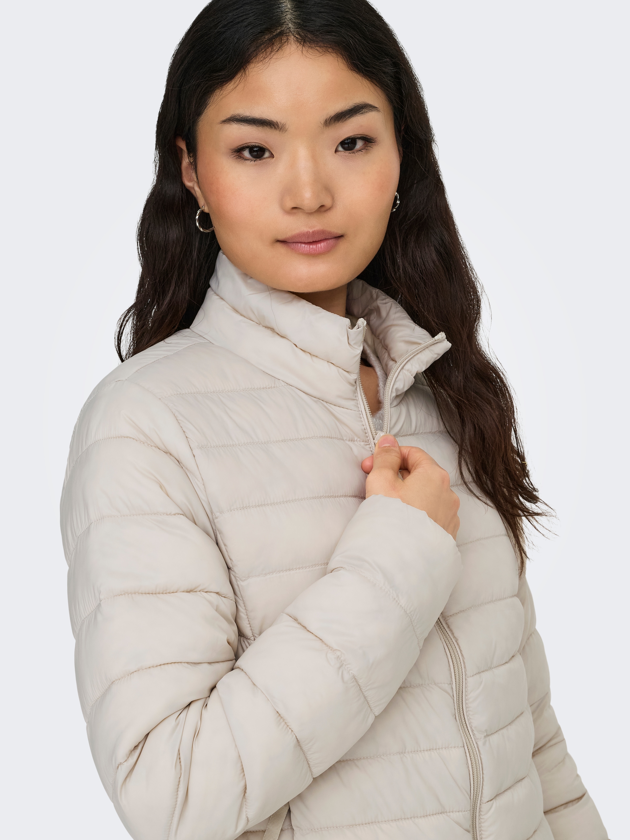 ONLY Steppjacke »ONLTAHIA LW QUILTED JACKET OTW NOOS« ohne Kapuze Kunstfaser