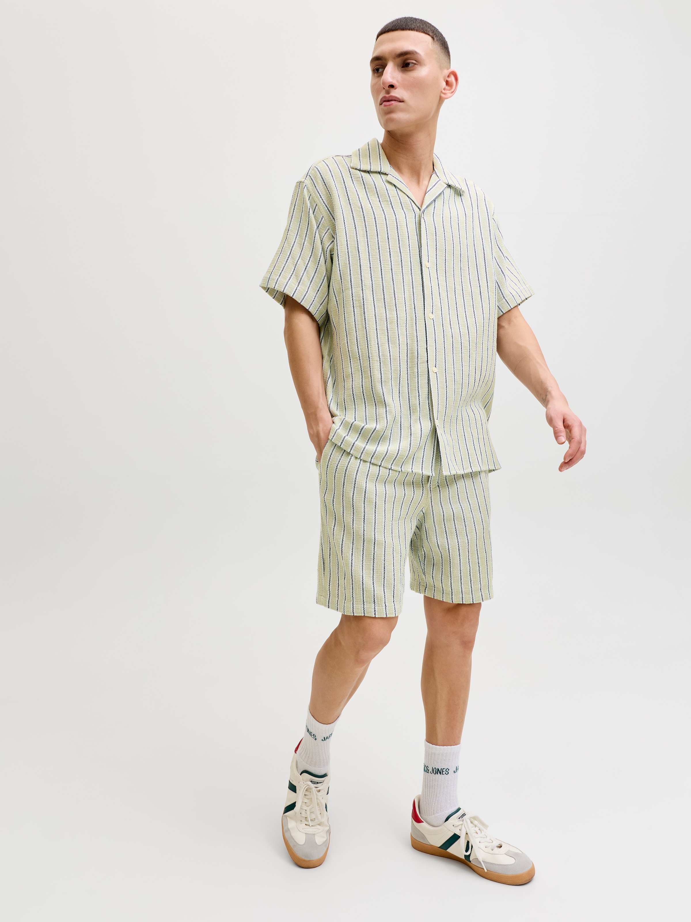 Jack & Jones Shorts »JPSTJAIDEN COBA STRIPE JOG SHORT SRT SN«
