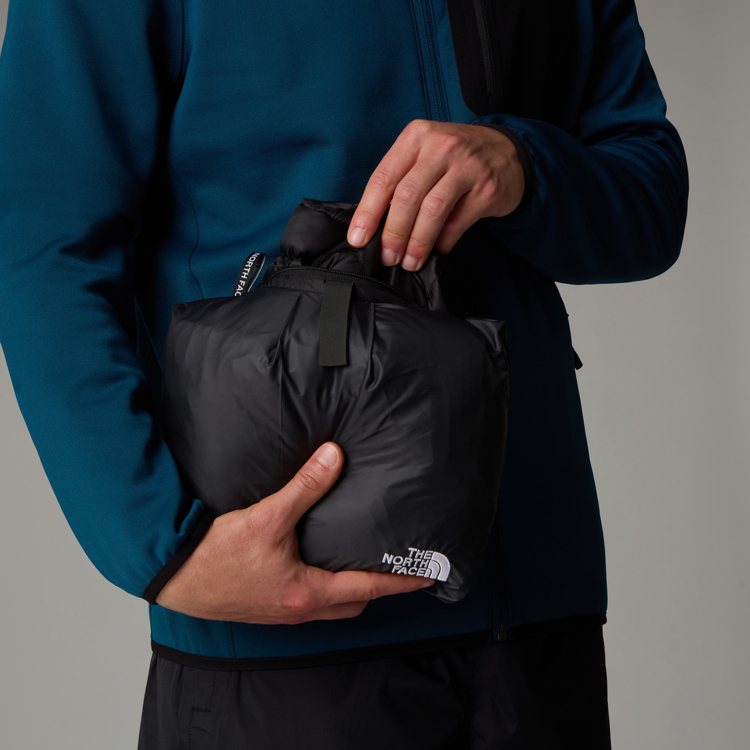 The North Face Steppweste »Huila Weste mit synthetischer Isolierung für Herren«, (1 tlg.)