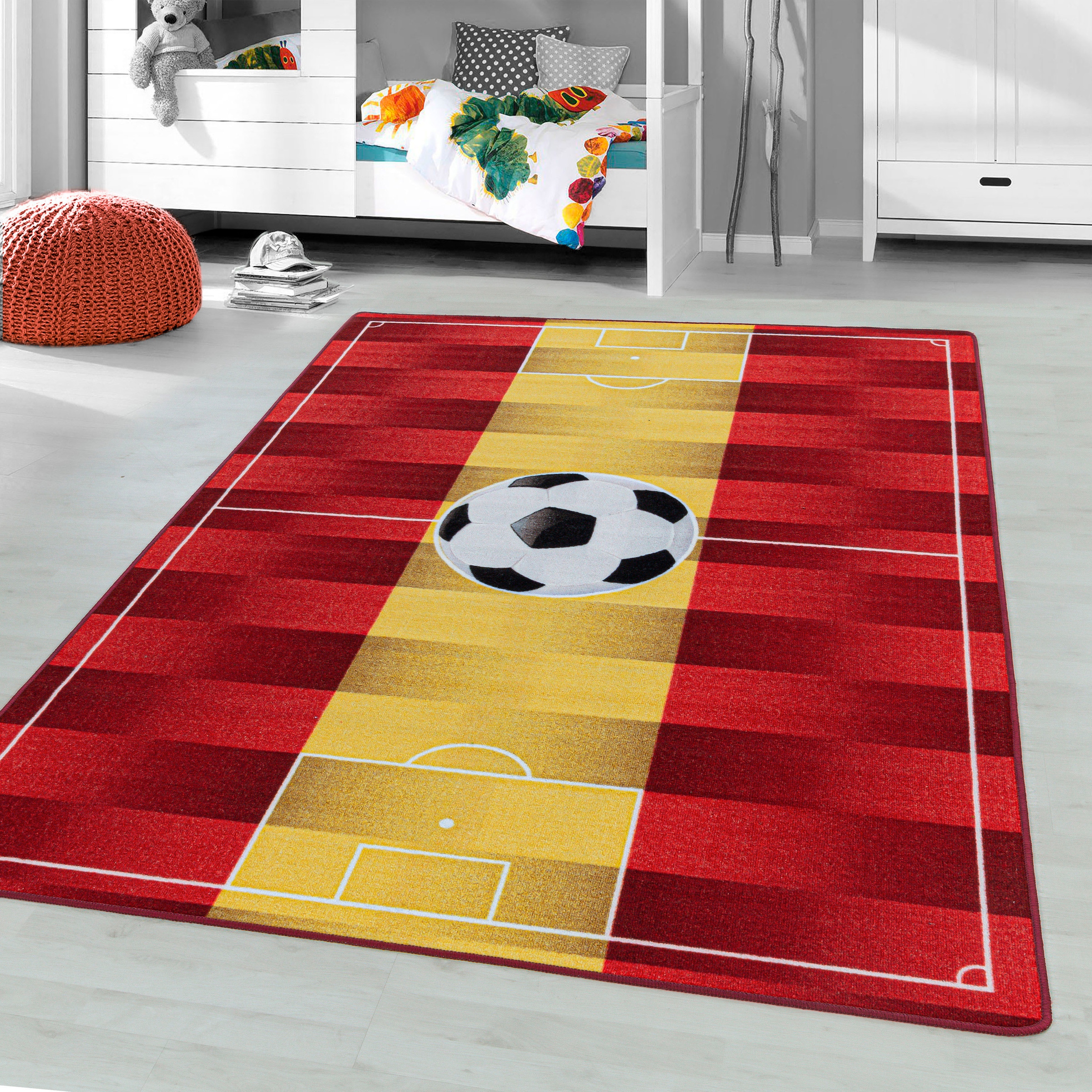 Ayyildiz Teppiche Kinderteppich »PLAY 2914«, rechteckig, 6 mm Höhe, robuster Kurzflor, Fußball, rot gelb rot,Spanien, Kinderzimmer