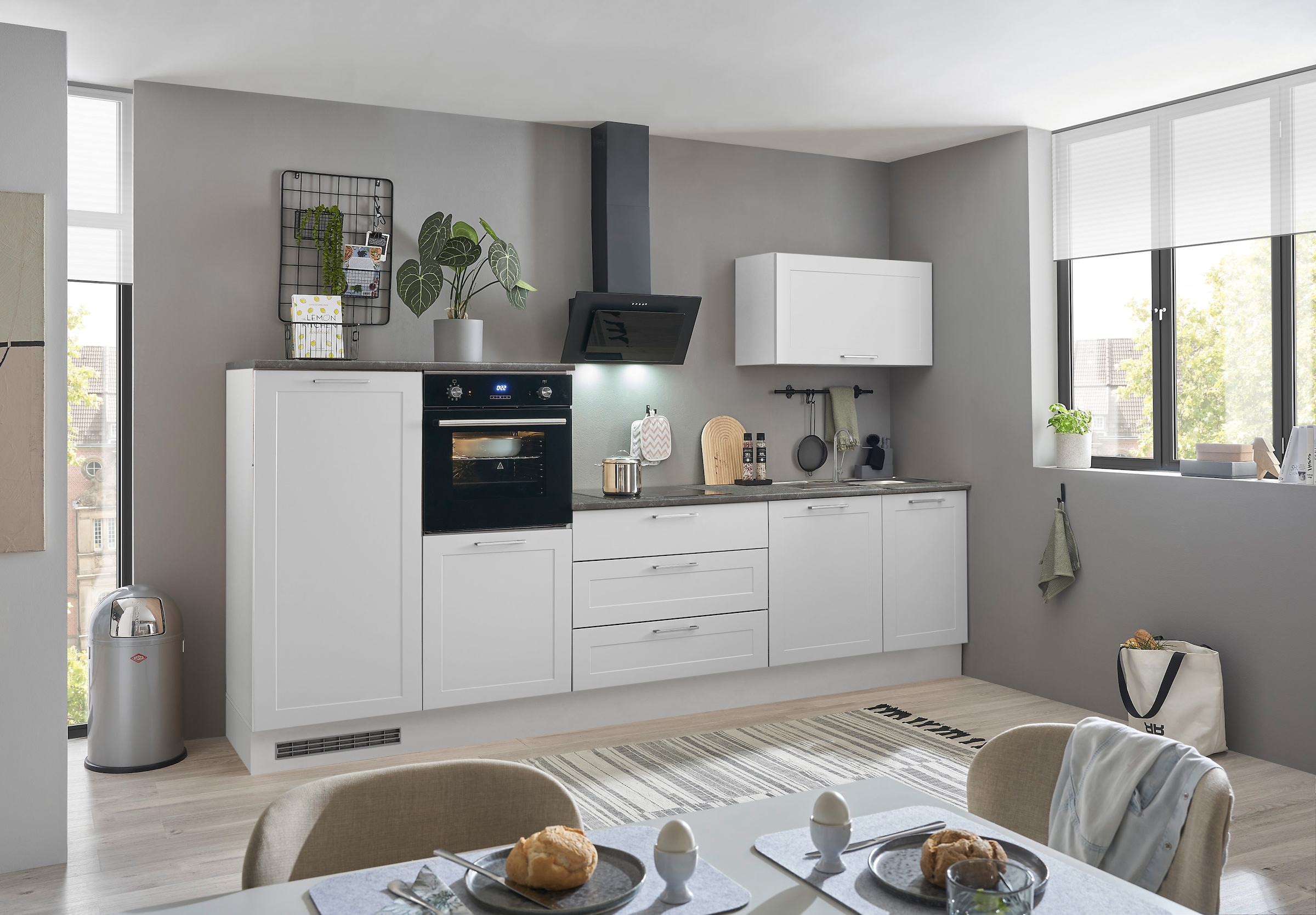 BASIC by Balculina Küchenzeile »Marsi«, Breite 320 cm, höhenverstellbare Füße, mit Soft-Close-Funktion