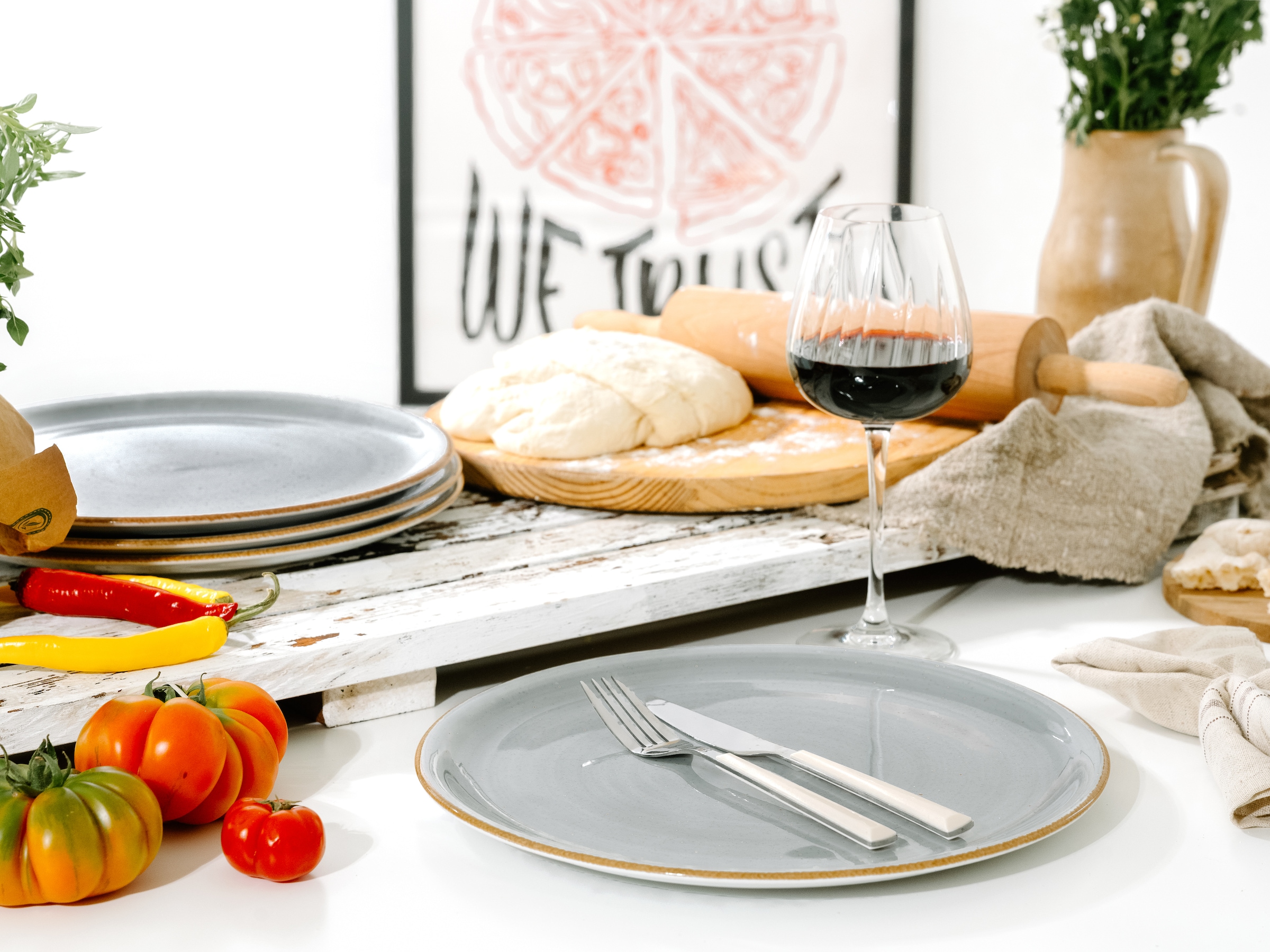 CreaTable Pizzateller »Vintage Nature, Pizzateller 33 cm 4-tlg« Handgemalt, Gesprenkelt, Rustikales Außenband