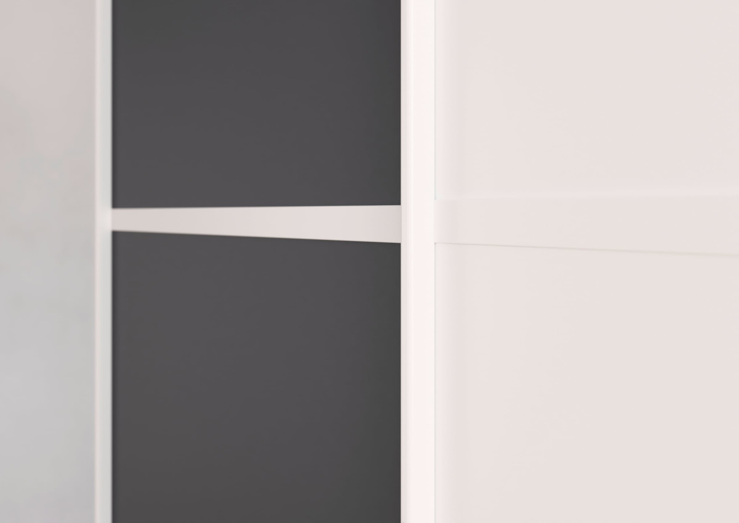rauch Kleiderschrank »Schwebetürenschrank Garderobe Schrank TOP ANGEBOT Avola«, (in 3 verschiedenen Ausstattungen BASIC/CLASSIC/PREMIUM), mit eleganten Zierleisten in Chrom, Schwarz oder Weiß MADE IN GERMANY