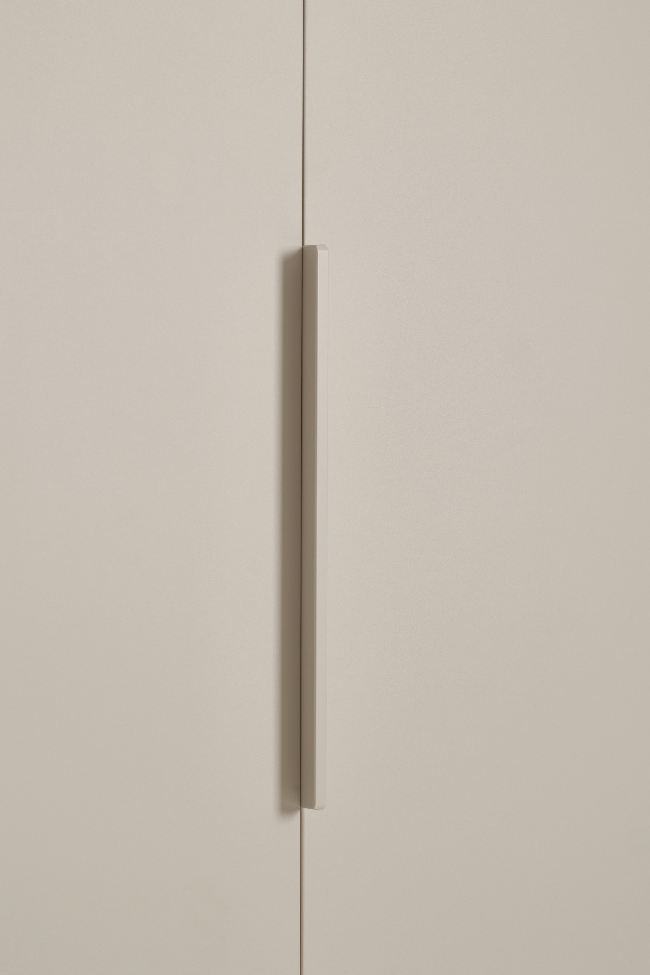 YUNY by PAIDI Kleiderschrank »SISTER LOU, yuny by PAIDI«, mit 2 Türen, inklusive 4 Einlegeböden und 2 Kleiderstangen