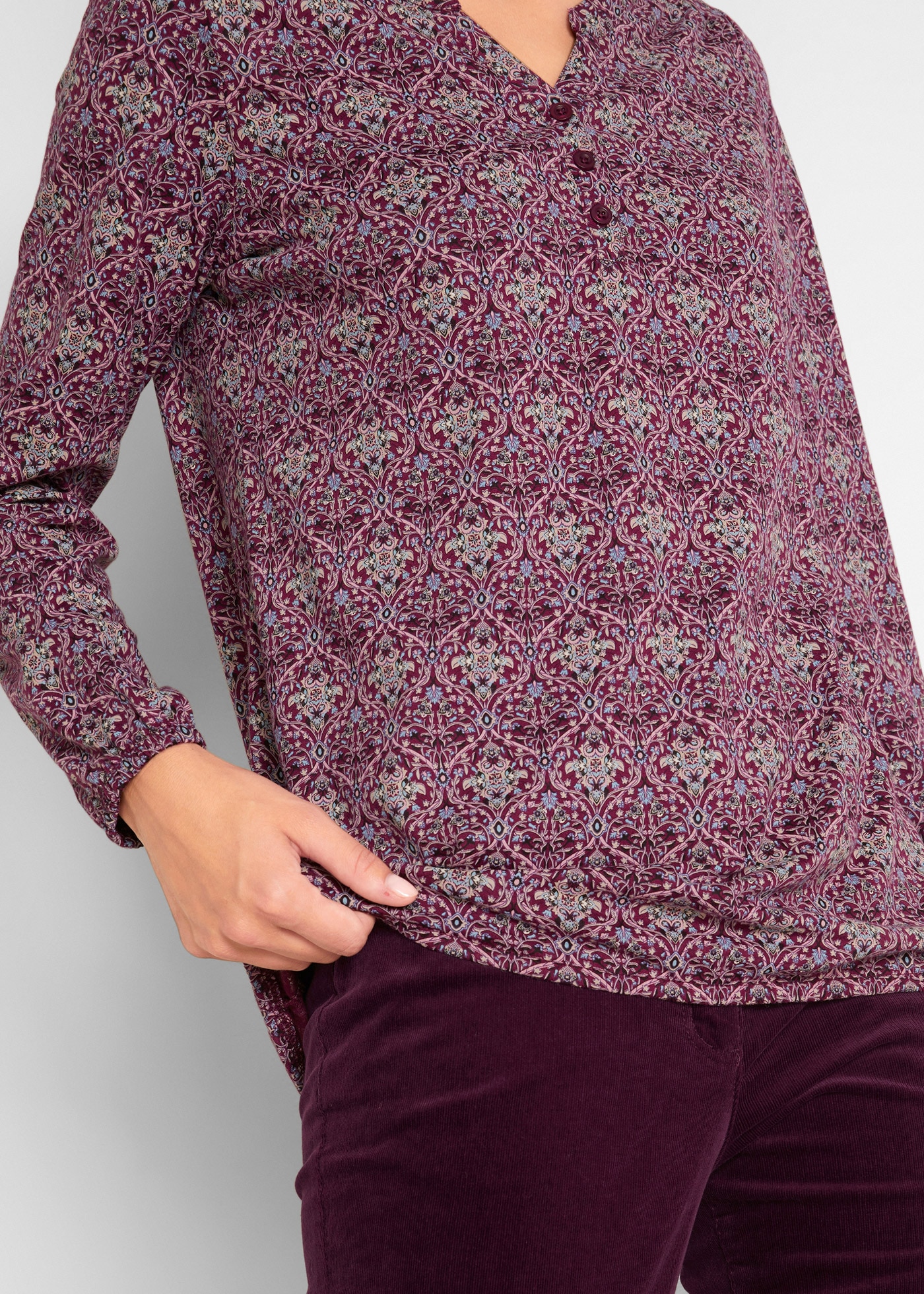 bonprix Tunikashirt Loose Fit Passform, Langarm-Design, aus Baumwolle und Viskose