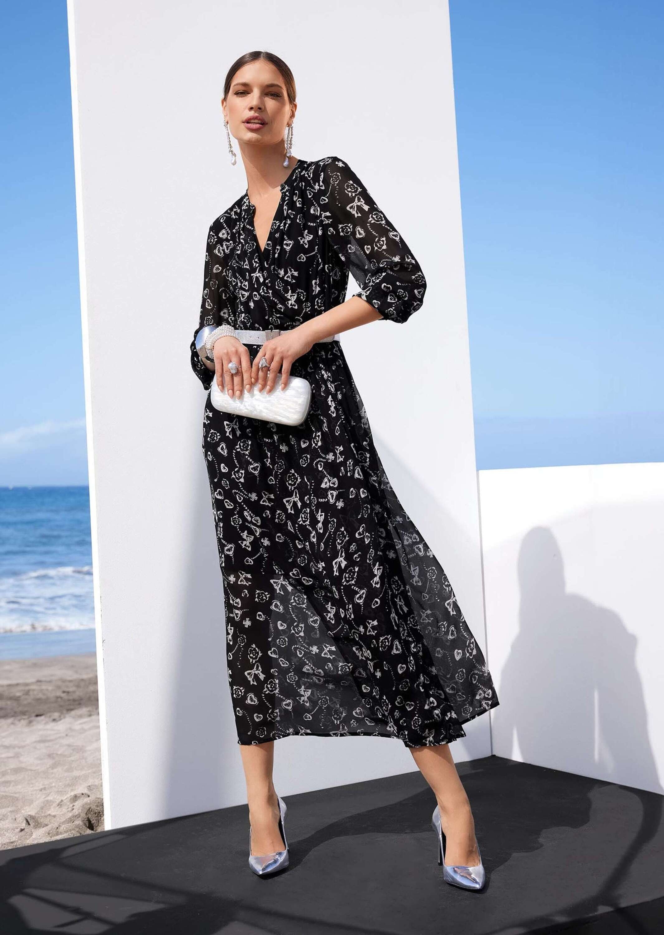 MADELEINE Maxikleid »Kleid Maxikleid in Wickeloptik« Ohne Tasche