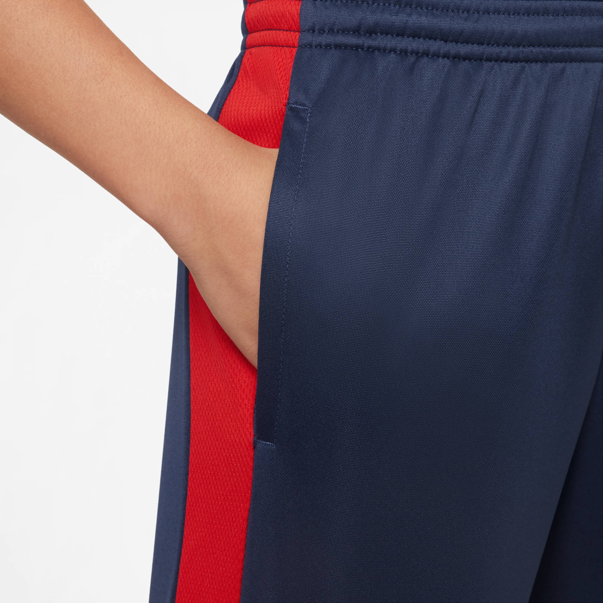 Nike Trainingsshorts »K NK DF TRPHY23 SHORT GX«  sportlicher Stil, für Fitness und sportliche Herausforderungen