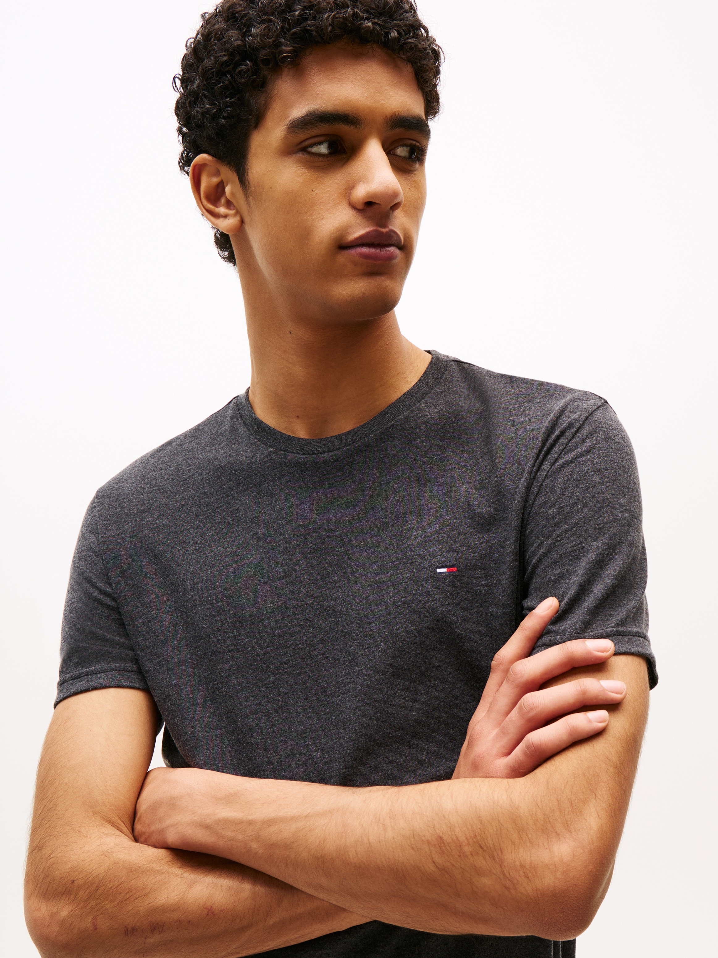 Tommy Jeans T-Shirt »TJM XSLIM JASPE HTR TEE EXT«, Mit Rundhalsausschnitt