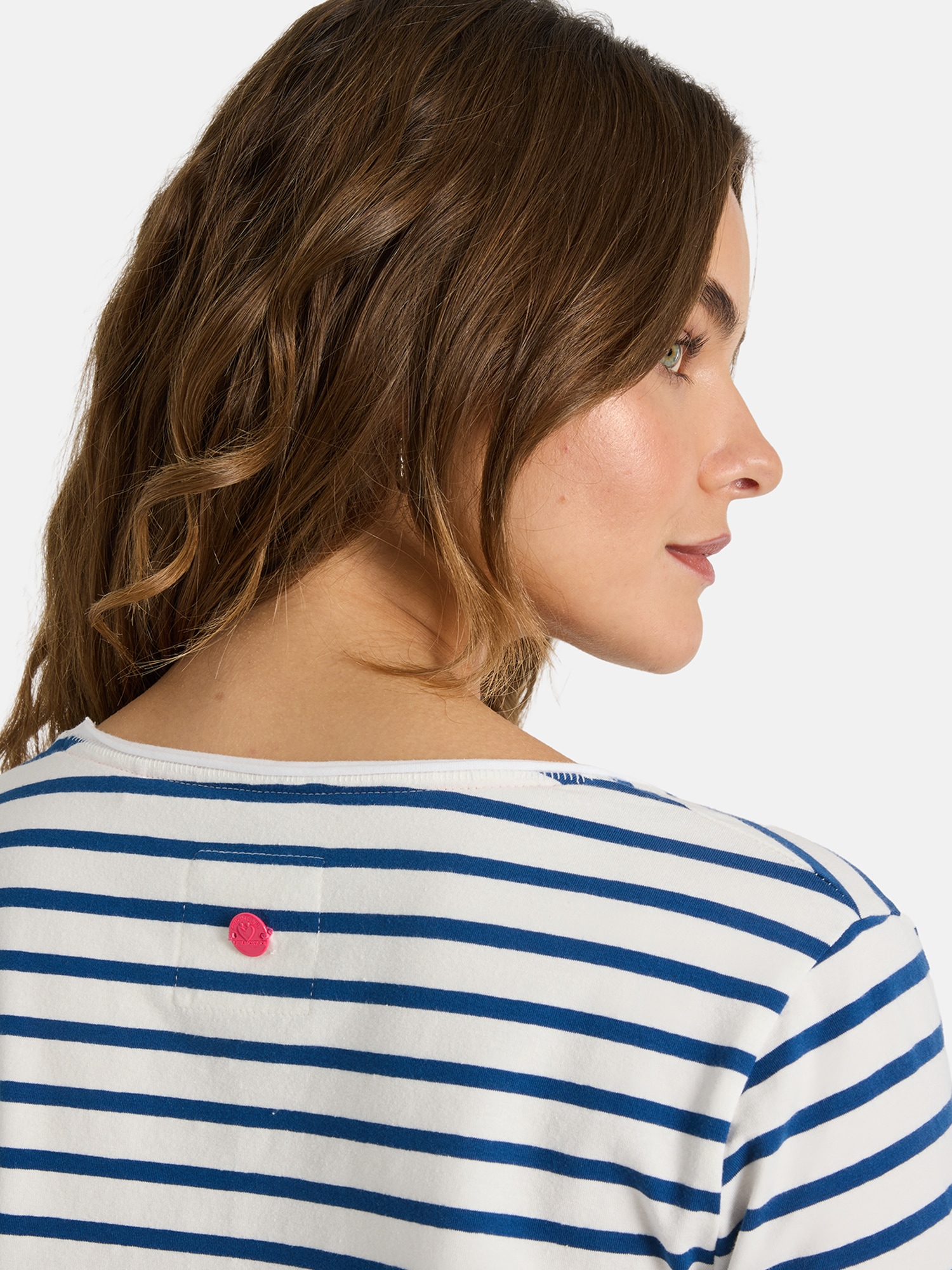 Lieblingsstück 3/4-Arm-Shirt »TylaL« mit V-Ausschnitt, bestickt