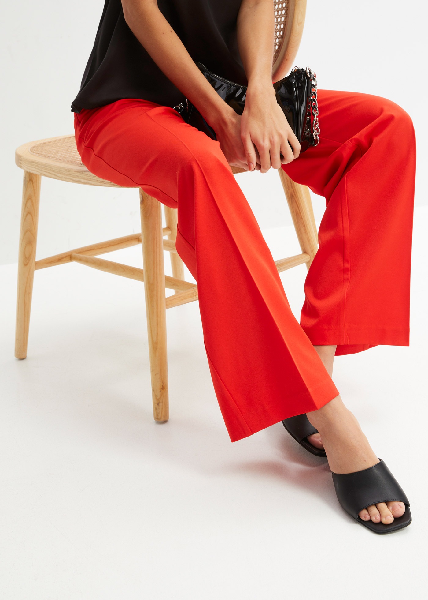 bonprix Marlene-Hose »Marlenehose«  aus Polyester und Elasthan, Loose fit Passform, femininer Stil