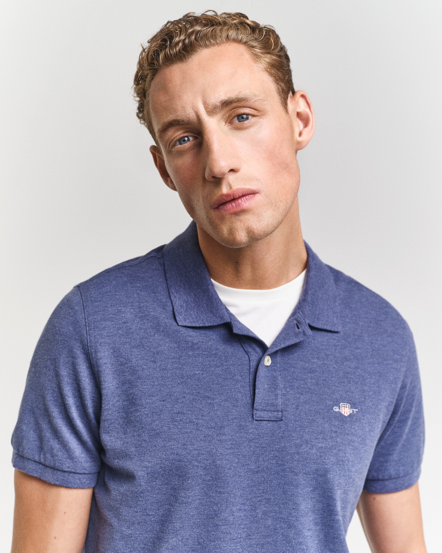Gant Poloshirt »REG SHIELD SS PIQUE POLO«, mit Logo und Flachstrickkragen 100% Baumwolle Pique