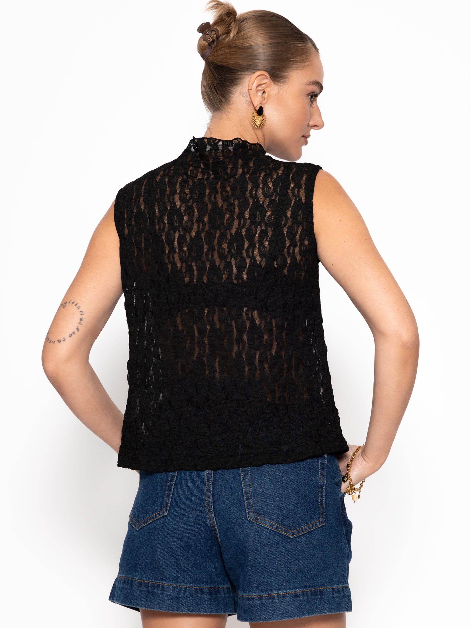 SASSYCLASSY T-Shirt »Spitzen-Top mit Stehkragen« Leicht transparentes Top mit floralem Muster Schwarz Offwhite