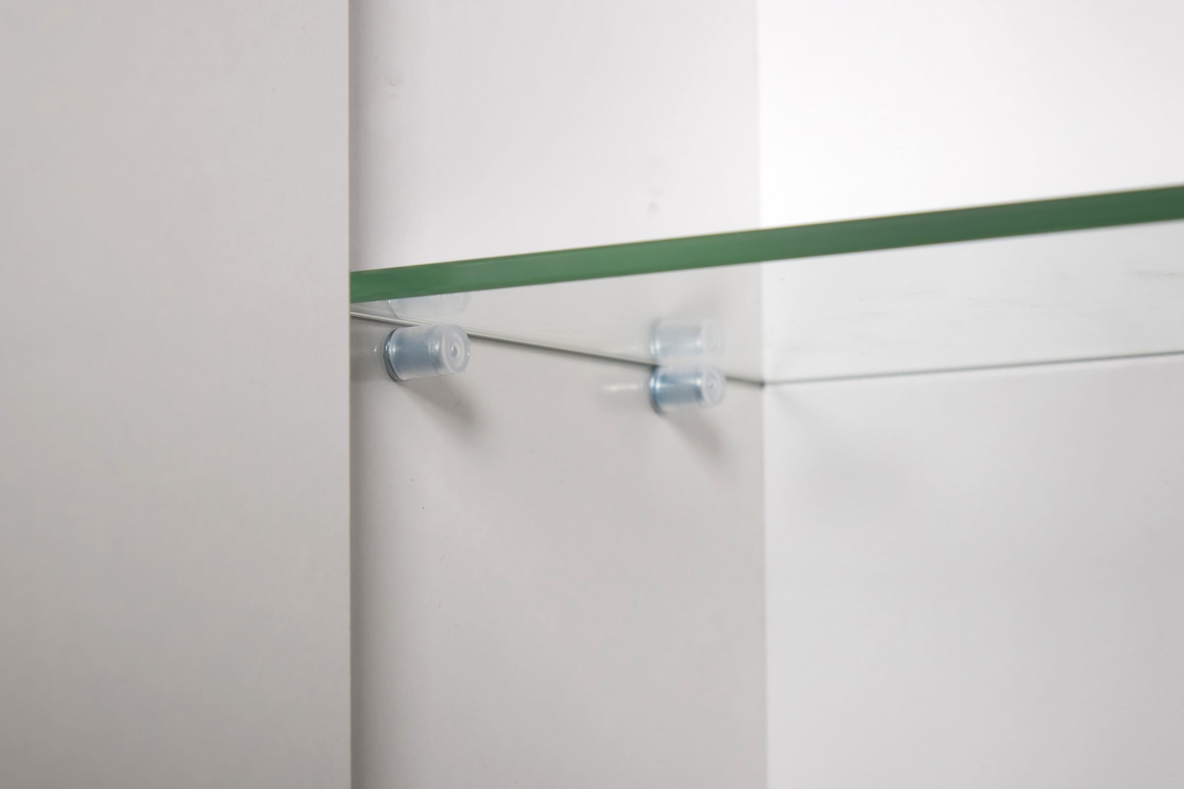 Schildmeyer Spiegelschrank »ADANA, inkl. Beleuchtung, Breite 60 cm, 3 Türen, MADE IN GERMANY« 1 Stk. tlg. Schalter-/Steckdosenkombination hinter der Tür, MADE IN GERMANY