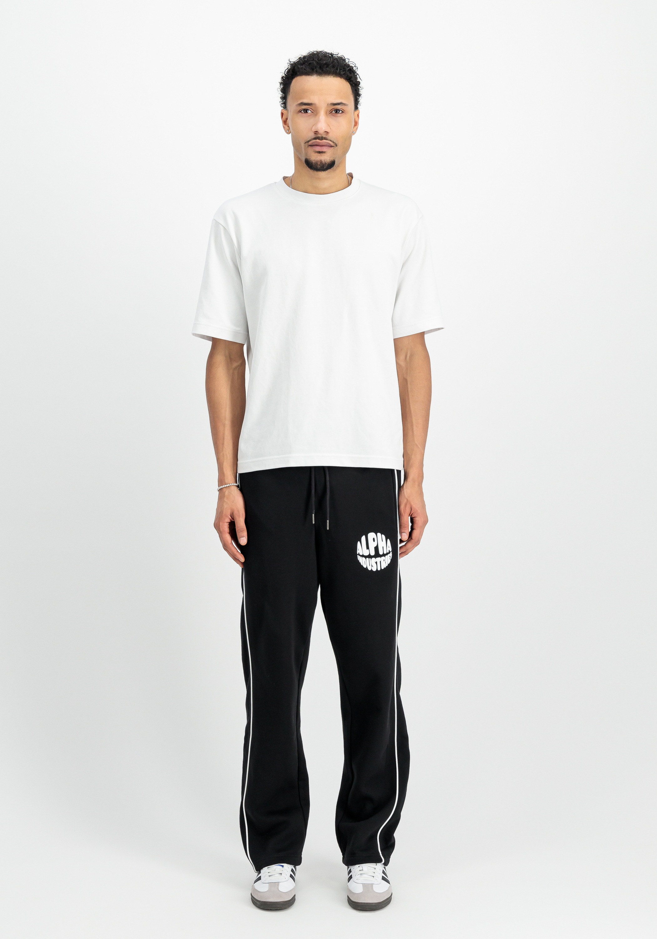 Alpha Industries Jogginghose »Alpha Industries Men - Jogger Logo Jogger«