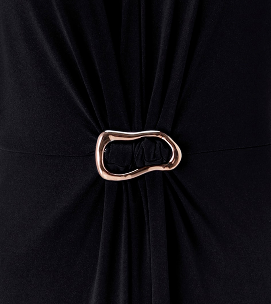 Aniston SELECTED Maxikleid schmeichelnde Raffung mit dekorativer Brosche - NEUE KOLLEKTION