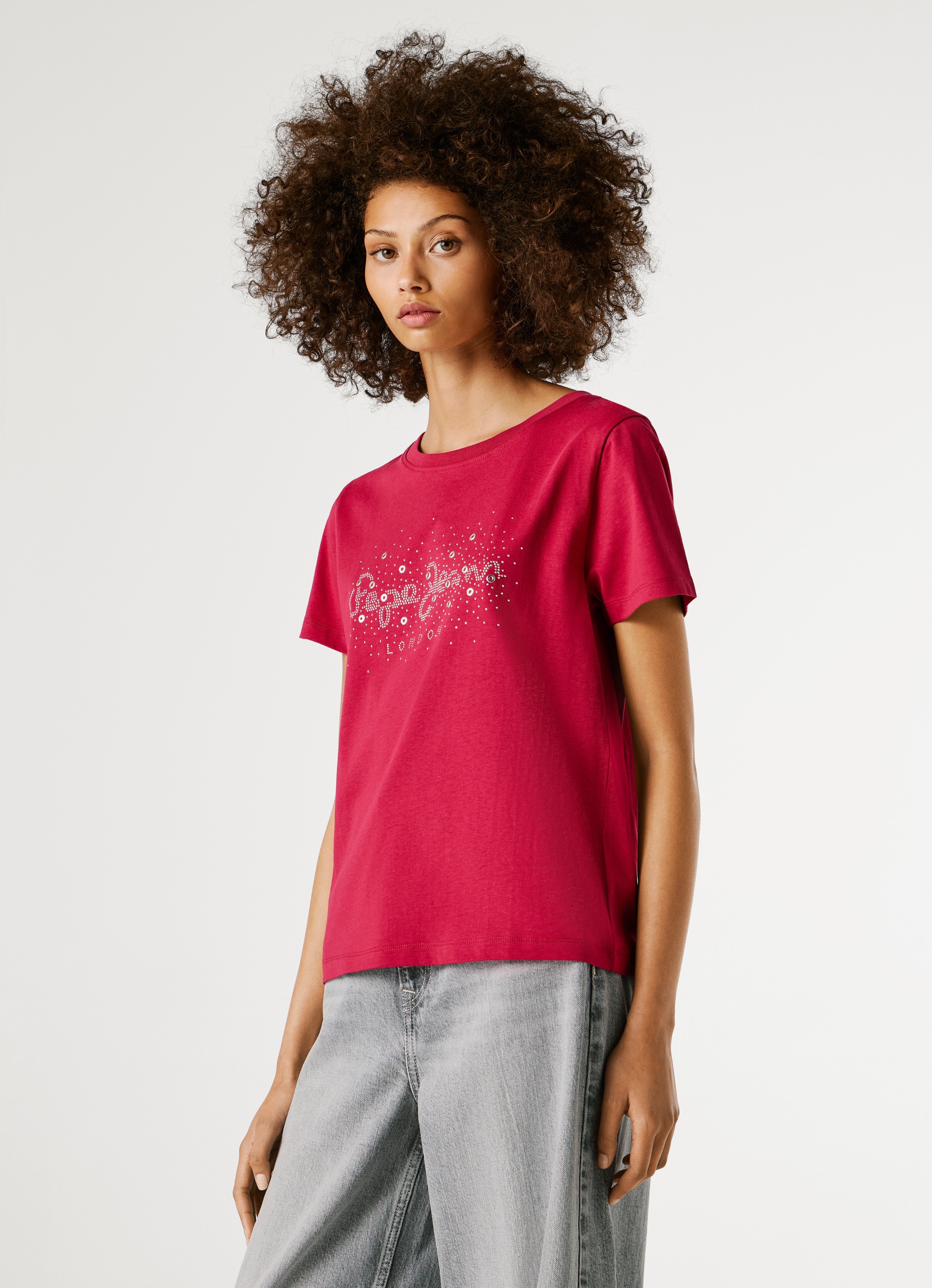 Pepe Jeans T-Shirt »BRADY« mit Rundhals, Nietenapplikation