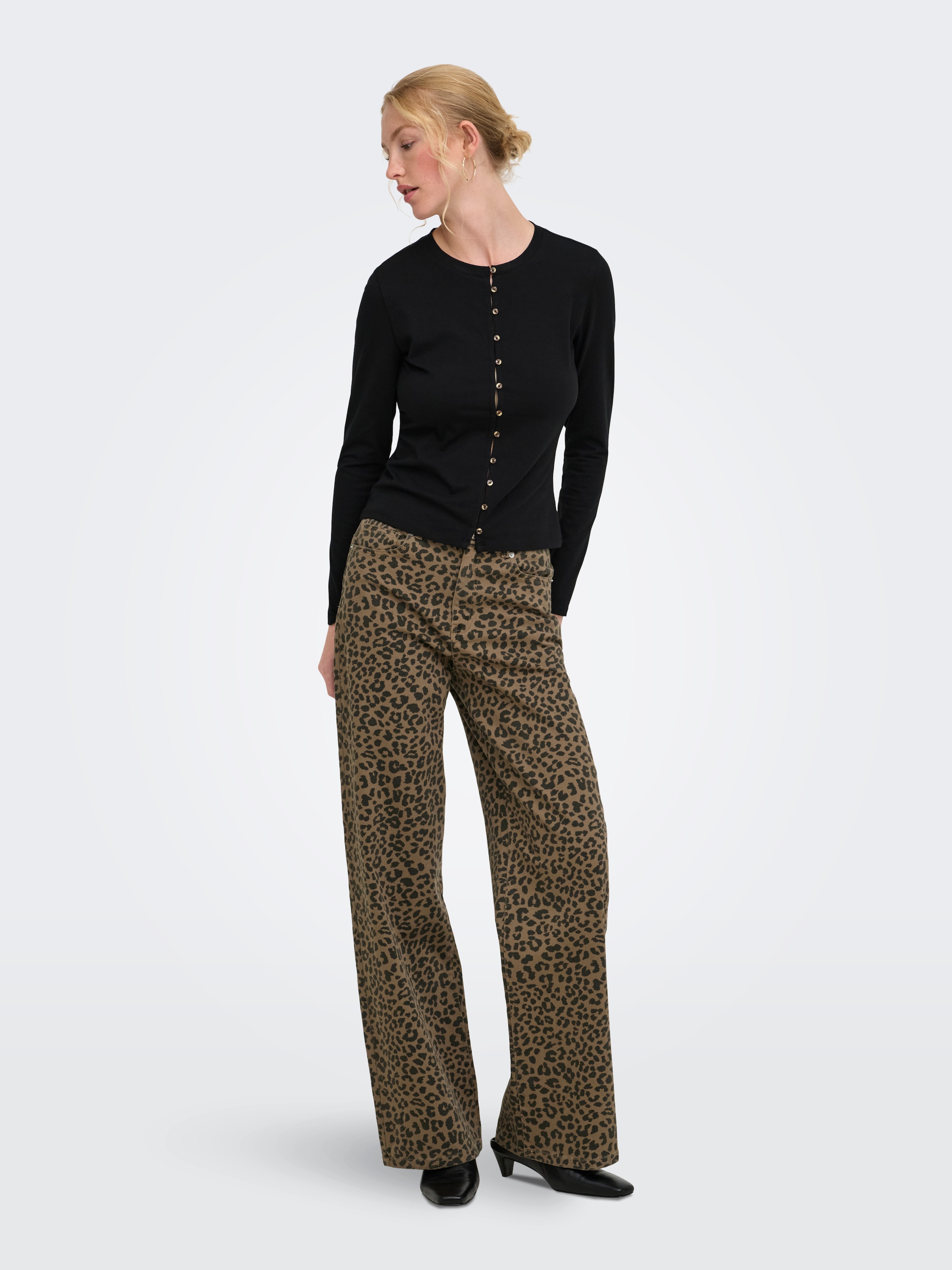 ONLY High-waist-Jeans »ONLMADISON HW WIDE ANIMAL PANT PNT« Baumwollmischung, wide fit, high waist