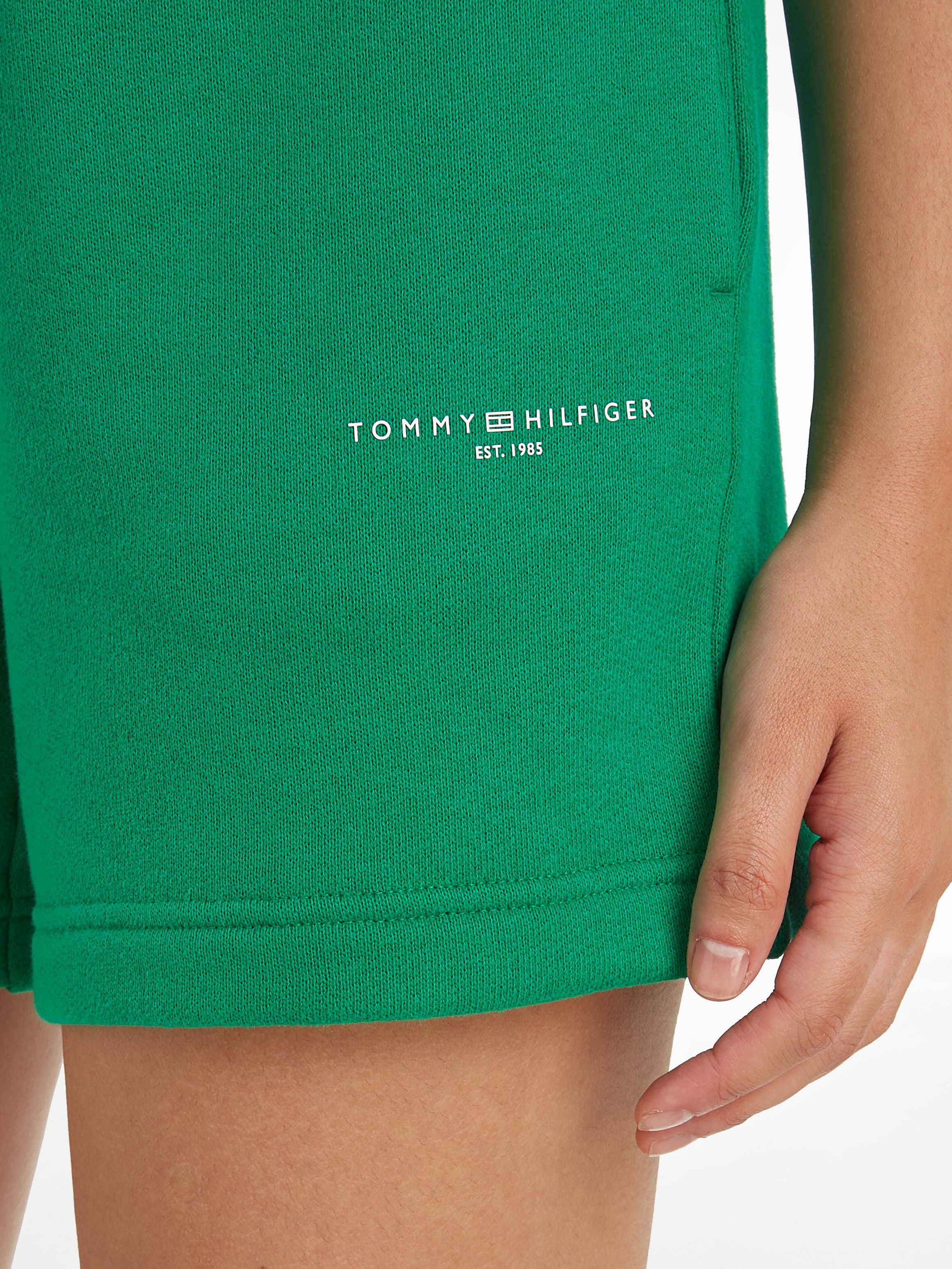 Tommy Hilfiger Sweatshorts »1985 MINI CORP LOGO TERRY SHORTS«, mit Eingrifftaschen