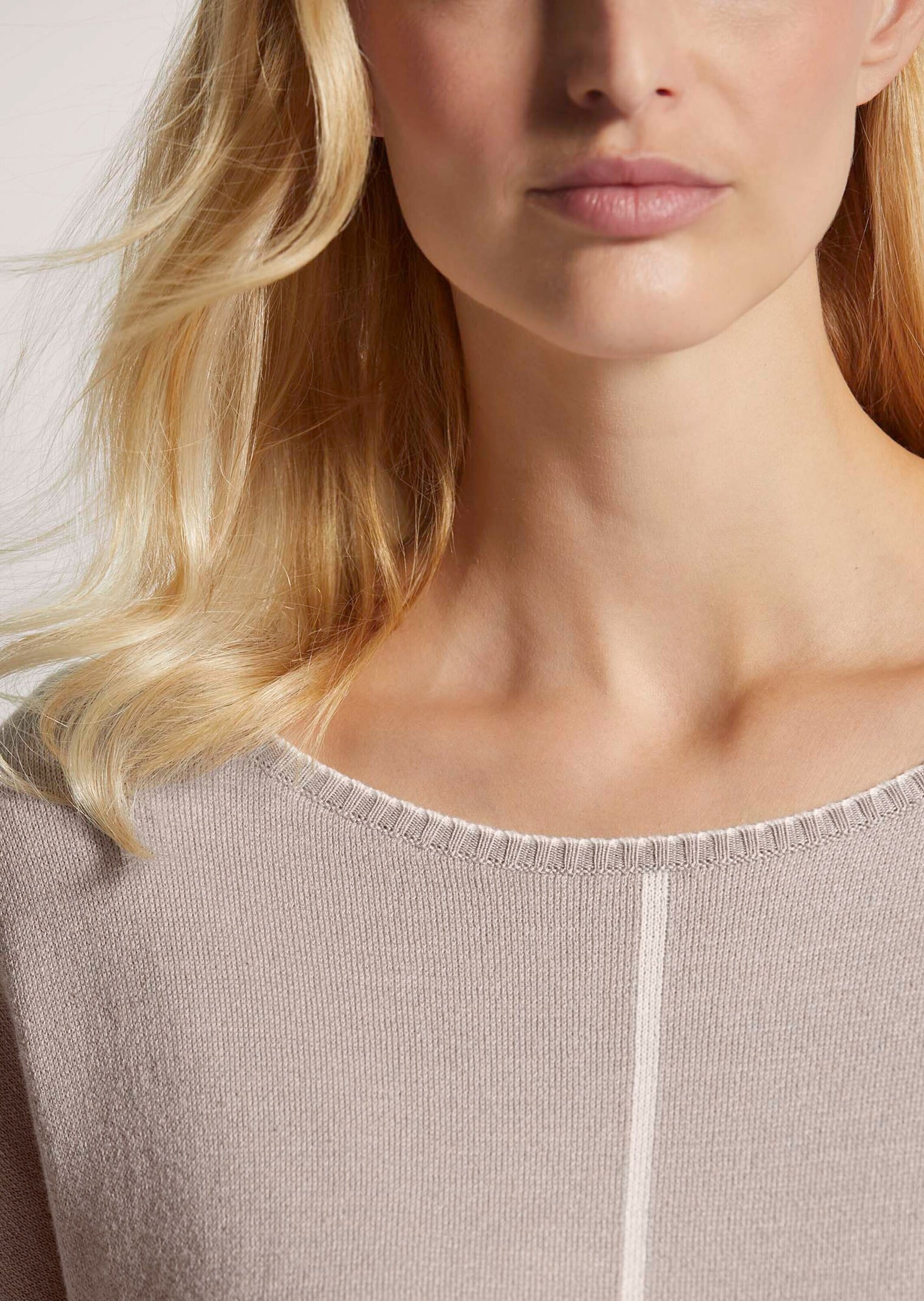 MADELEINE Longpullover »Pullover Rundhals-Pullover mit Kontrast-Details«