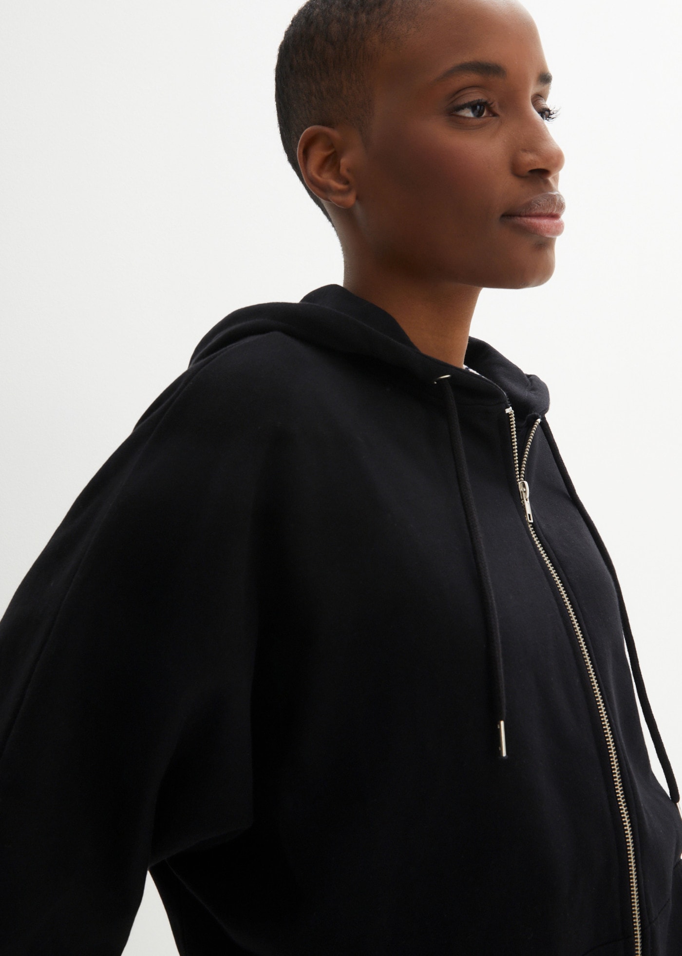 bonprix Sweatjacke Oversize-Passform, mit Kapuze, aus Baumwolle