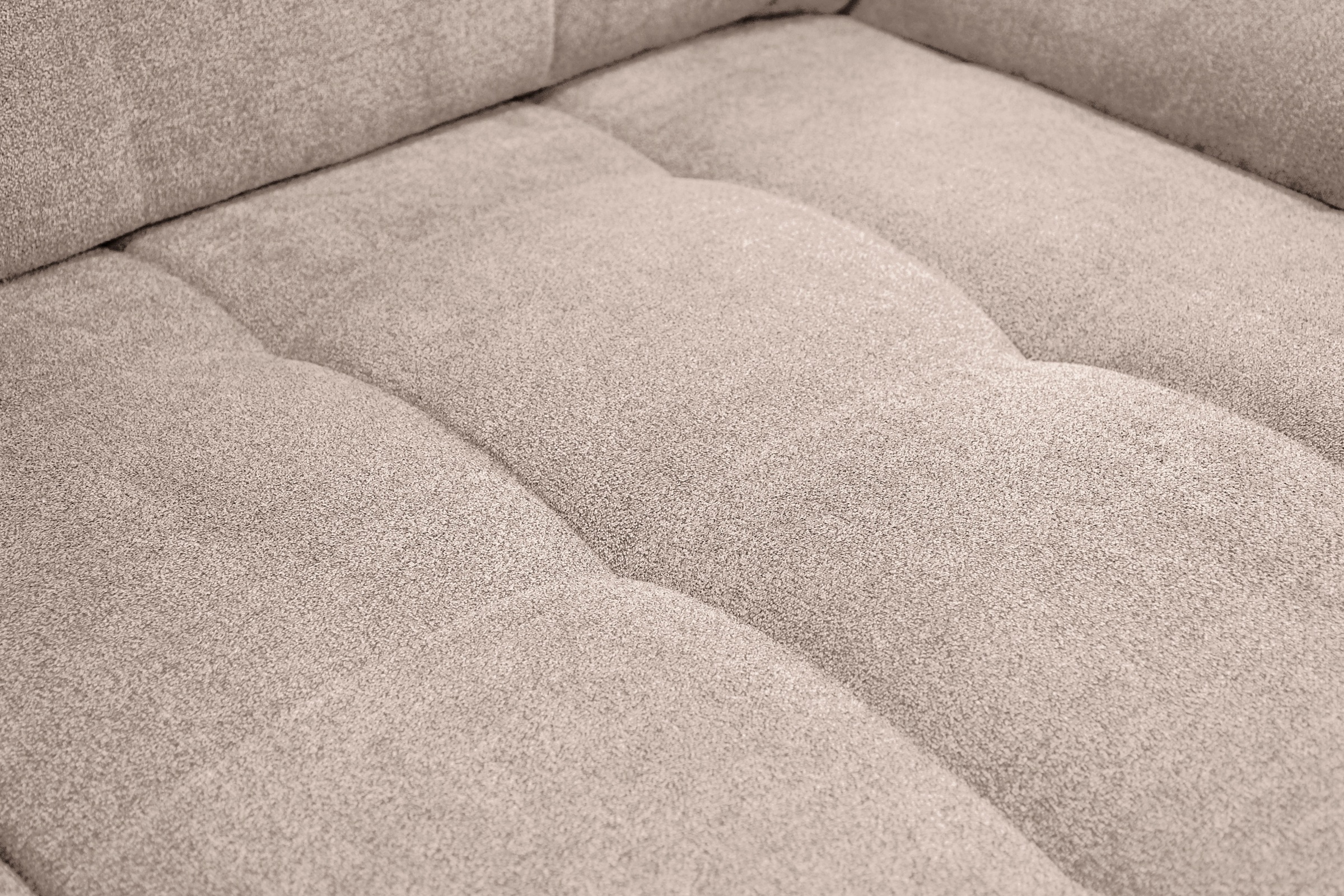 WERK2 Ecksofa »Brindisi, Multifunktion, bequem & komfortabel, Breite 263cm, L-Form« mit verstellbaren Kopfteilen, Bettfunktion & Bettkasten