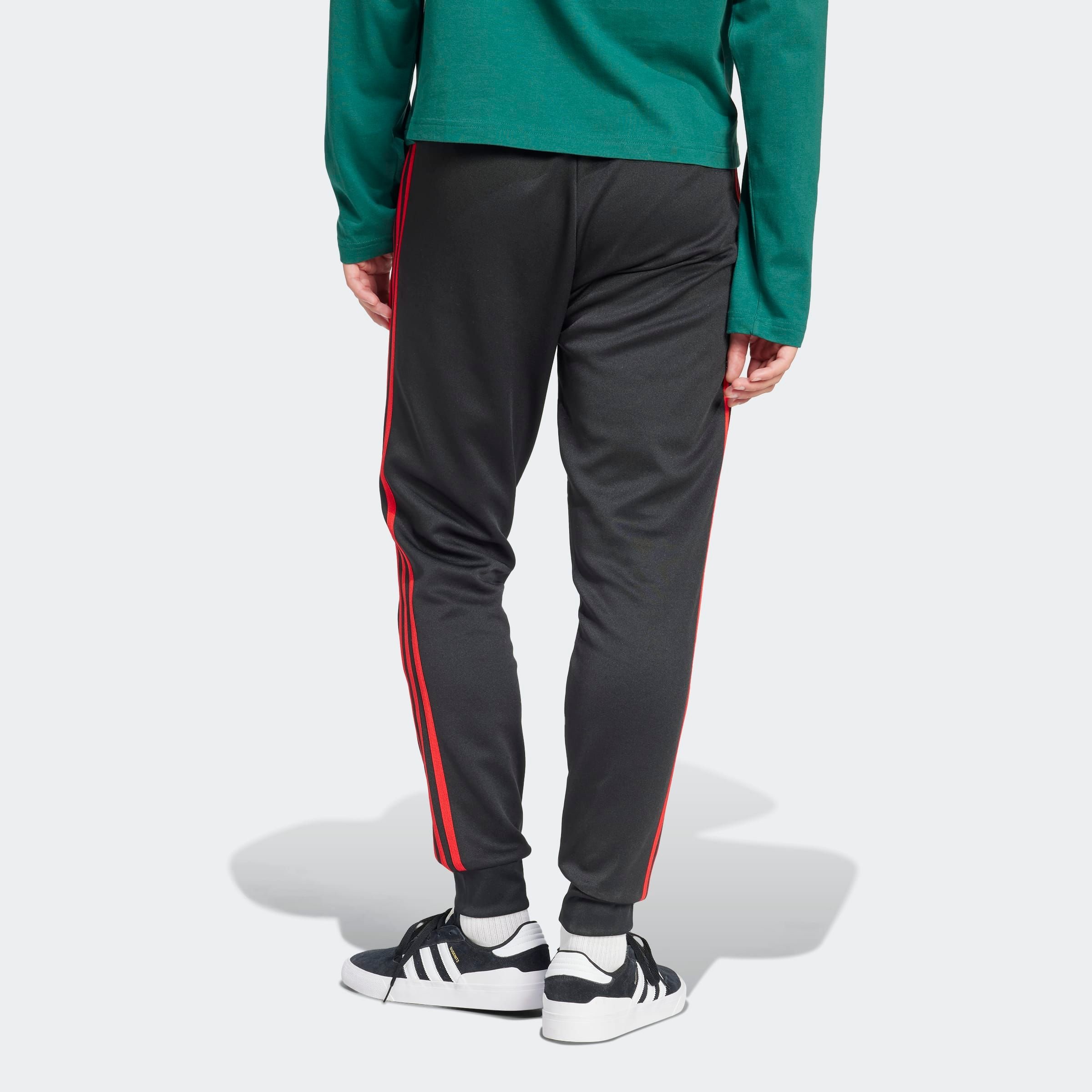 adidas Originals Sporthose »ADICOLOR CLASSICS SST«, (1 tlg.), Superstar, Retro Look, weiches Material
