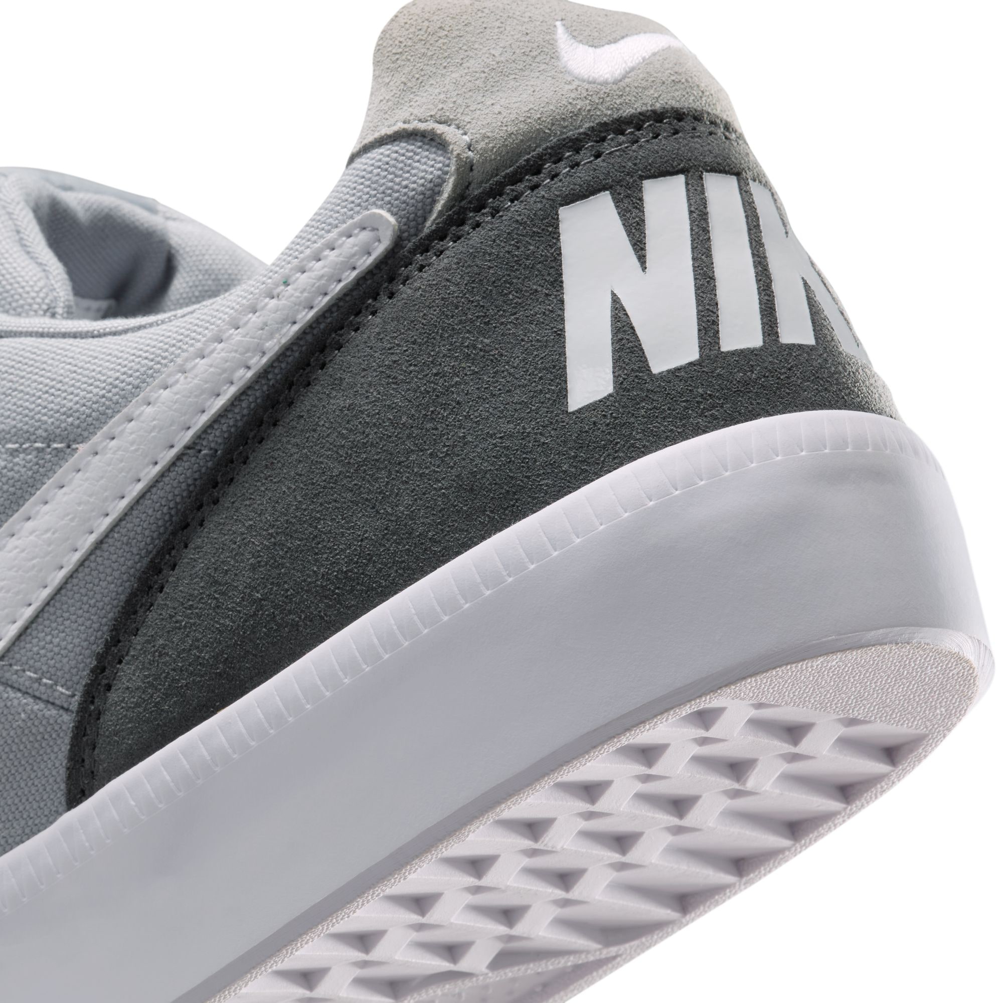 Nike Sportswear Sneaker »NSW TIEMPO TRAINER«